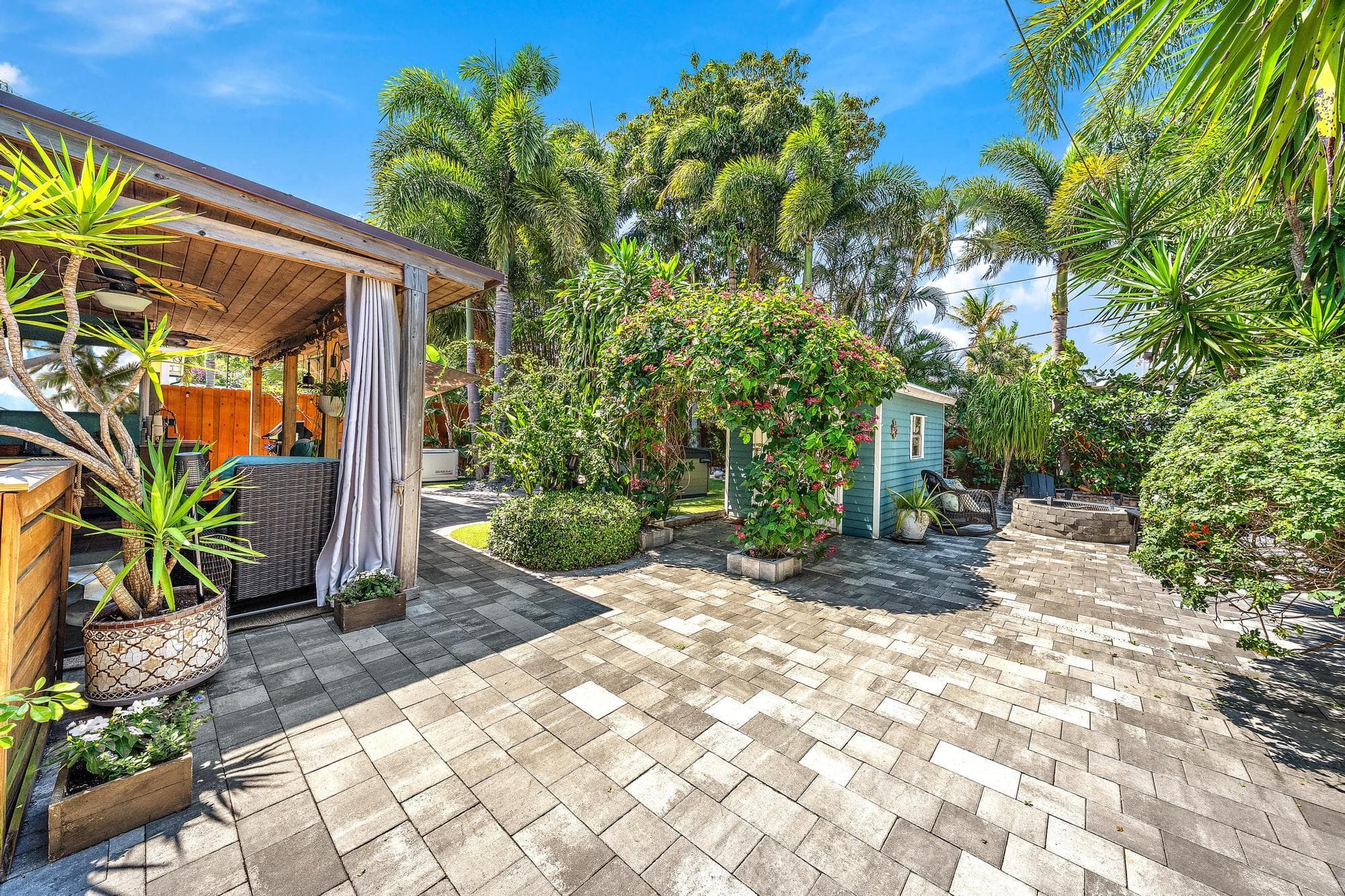 823 Selkirk Street S, West Palm Beach, FL 33405 — photo 30 of 35