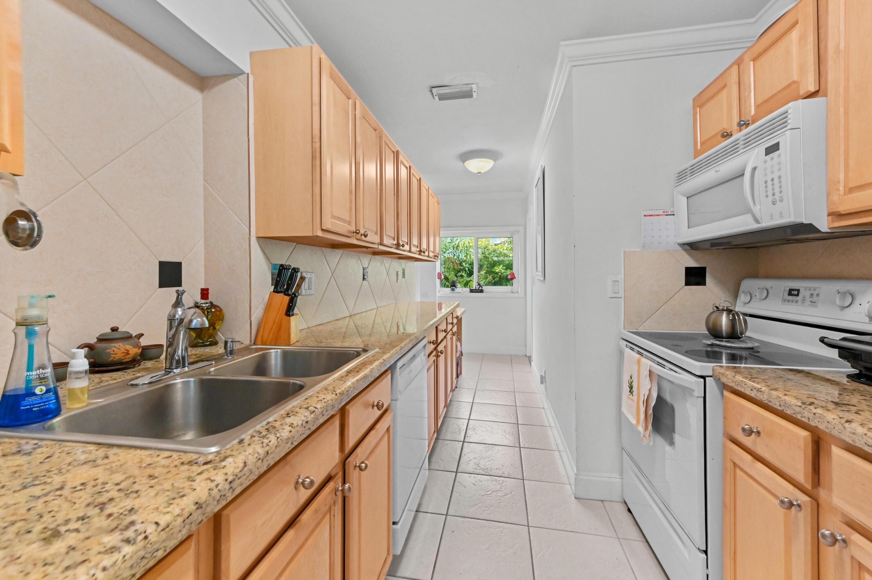 3002 Cardinal Drive, Delray Beach, FL 33444 — photo 7 of 26