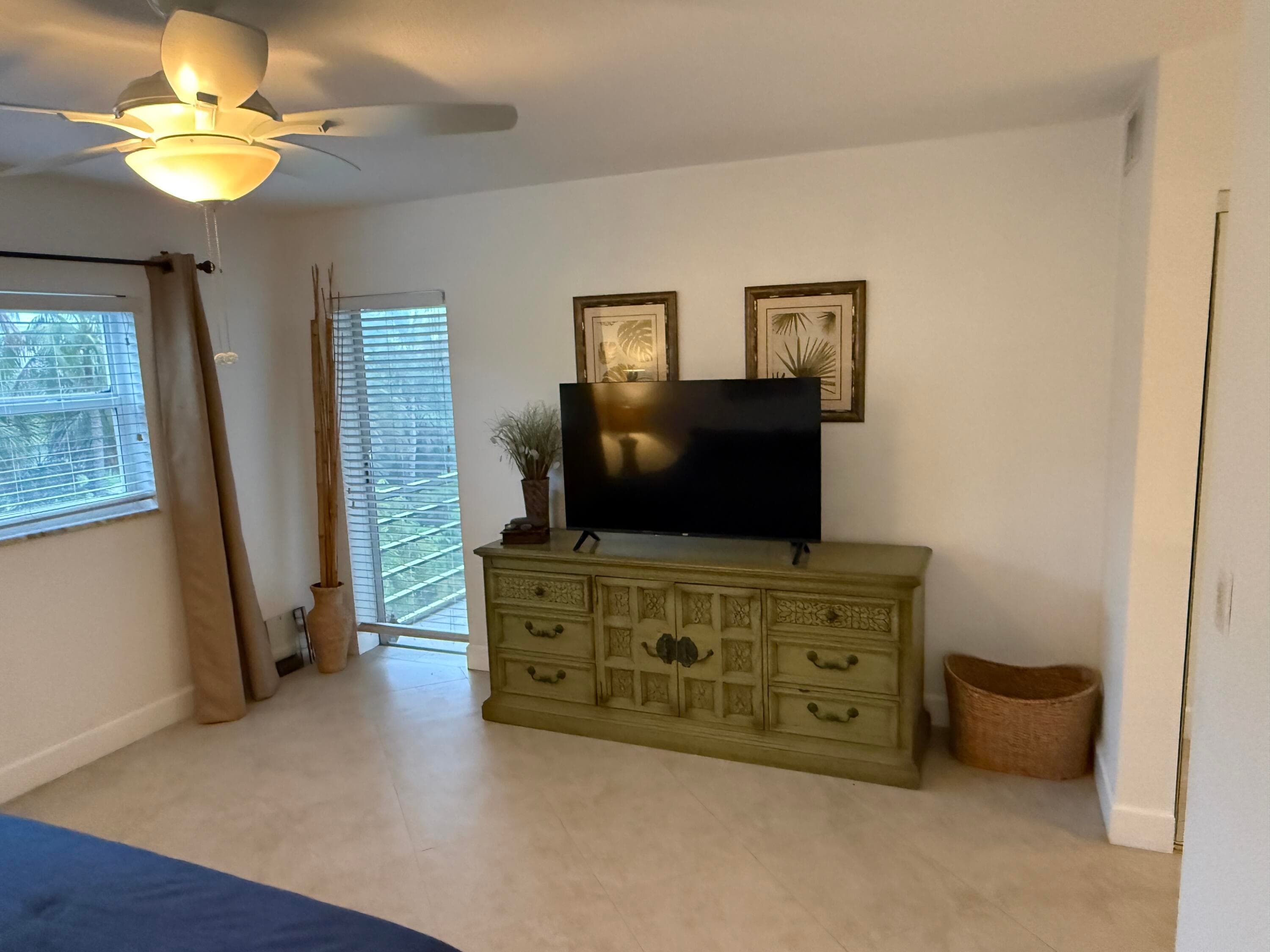 300 NE 14th Avenue 411, Hallandale Beach, FL 33009 — photo 20 of 45