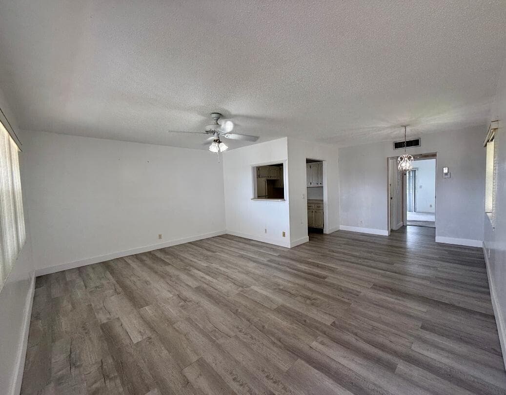 45 Easthampton B 45, West Palm Beach, FL 33417 — photo 1 of 14