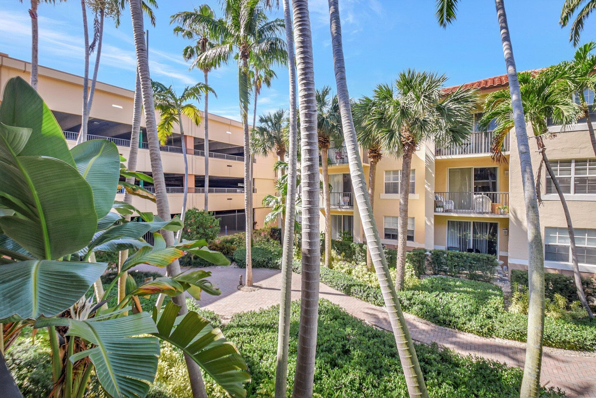 1803 N Flagler Drive 203, West Palm Beach, FL 33407 — photo 2 of 22
