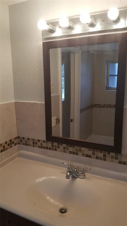 180 NE 12th Avenue 17a, Hallandale Beach, FL 33009 — photo 13 of 19