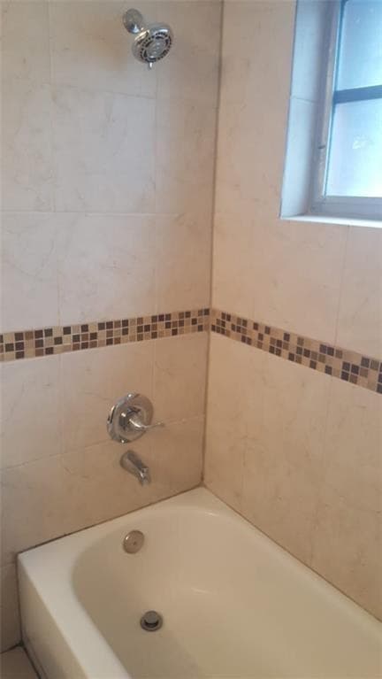 180 NE 12th Avenue 17a, Hallandale Beach, FL 33009 — photo 16 of 19