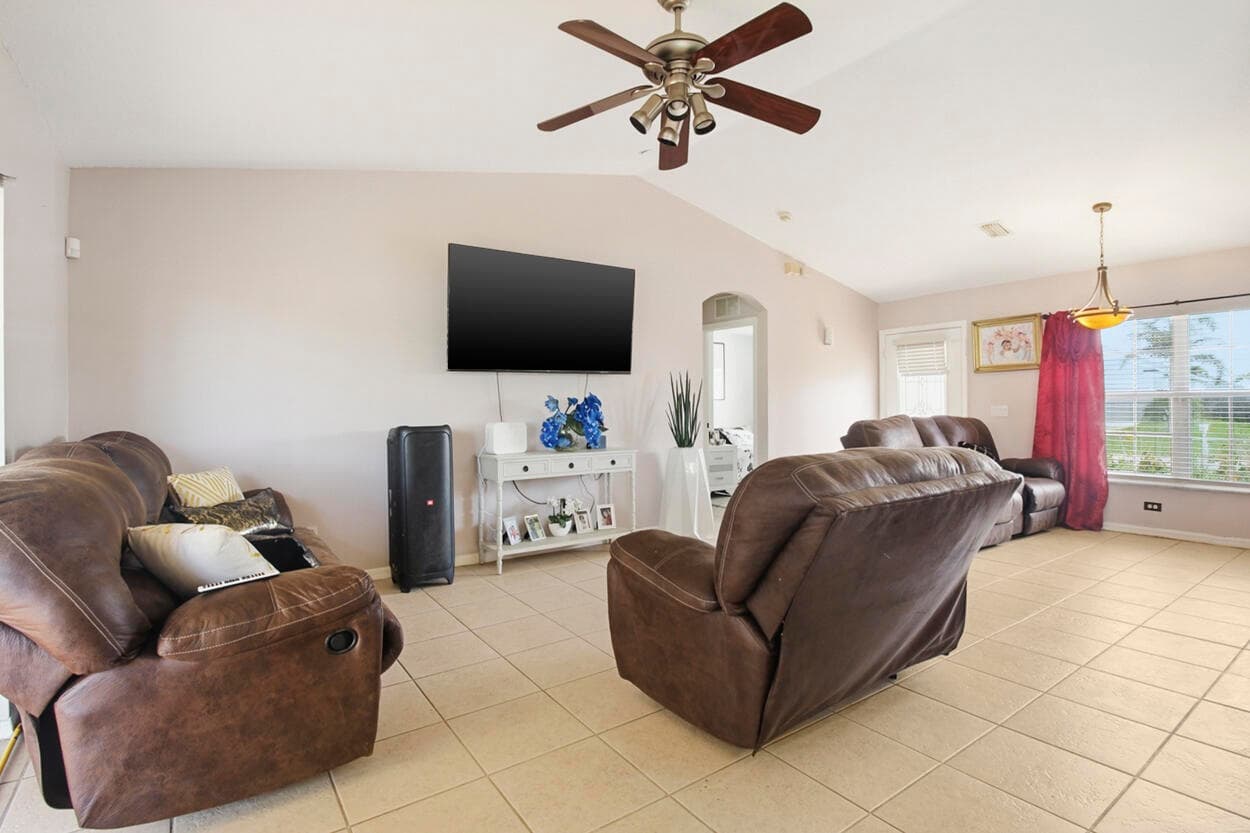 2718 SW Hamilton Avenue, Port St. Lucie, FL 34987 — photo 20 of 46
