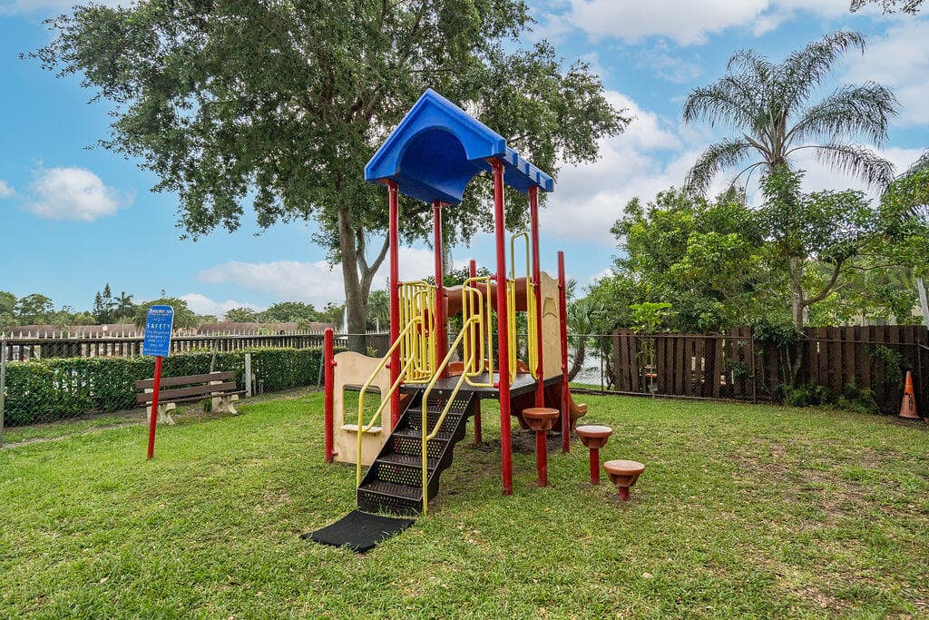 4759 Sable Pine Circle B2, West Palm Beach, FL 33417 — photo 30 of 39