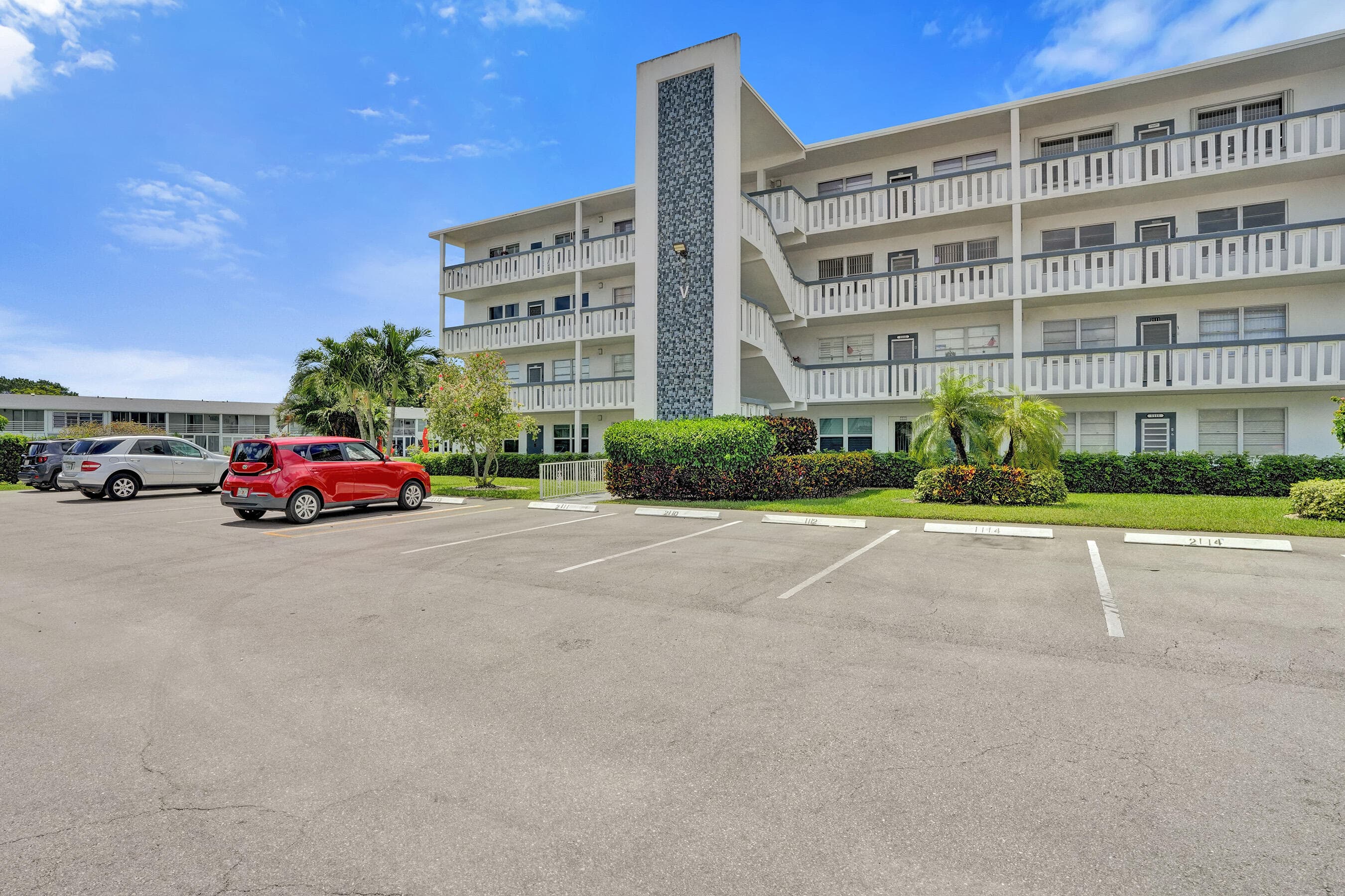 1112 Oakridge 1112, Deerfield Beach, FL 33442 — photo 36 of 37