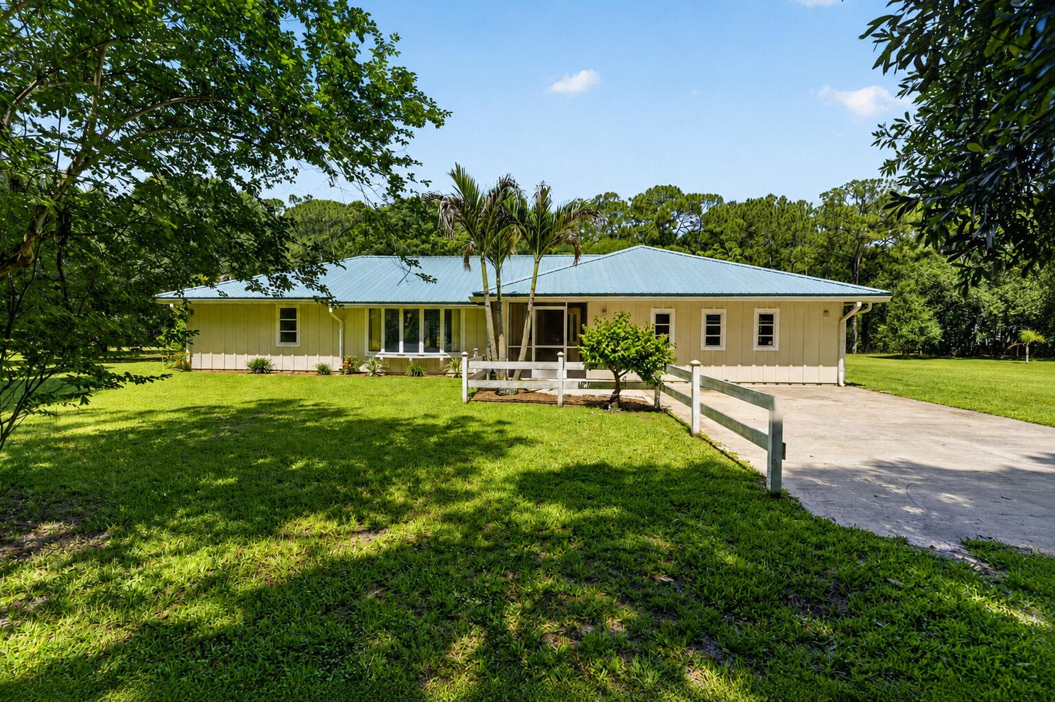 15721 111th Terrace N, Jupiter, FL 33478 — photo 1 of 21