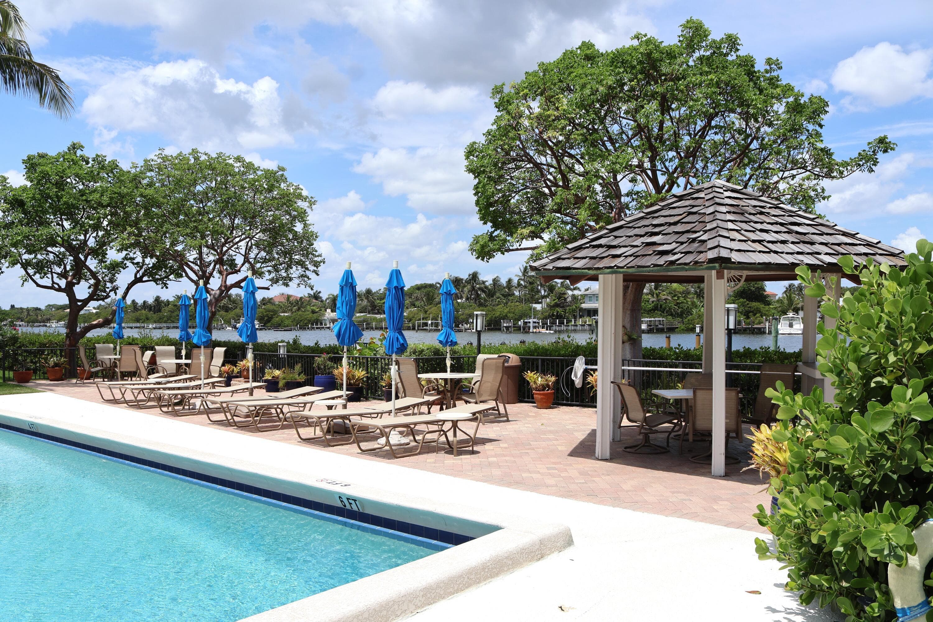 3545 S Ocean Boulevard 404, South Palm Beach, FL 33480 — photo 17 of 32