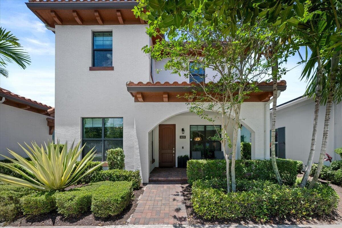 8039 Hobbes Way, Palm Beach Gardens, FL 33418 — photo 5 of 82