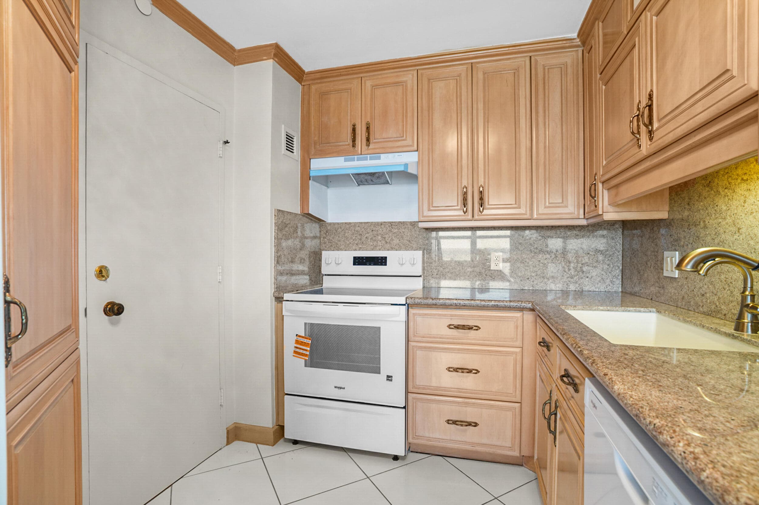 111 N Pompano Beach Boulevard 1609, Pompano Beach, FL 33062 — photo 4 of 42