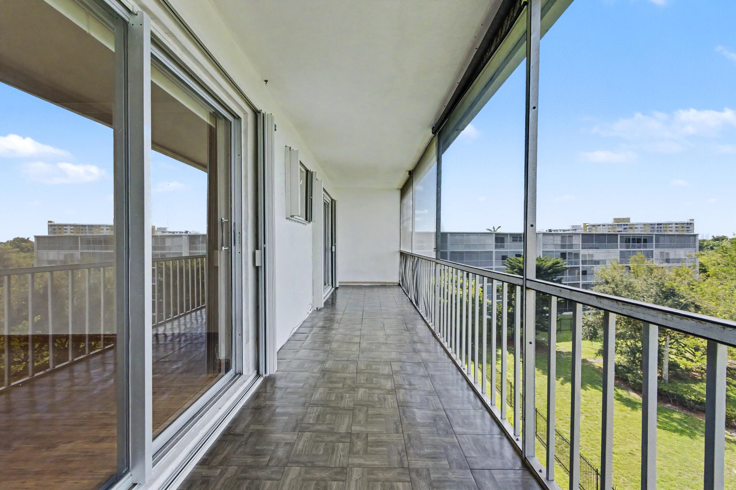 950 Hillcrest Drive 514, Hollywood, FL 33021 — photo 14 of 42