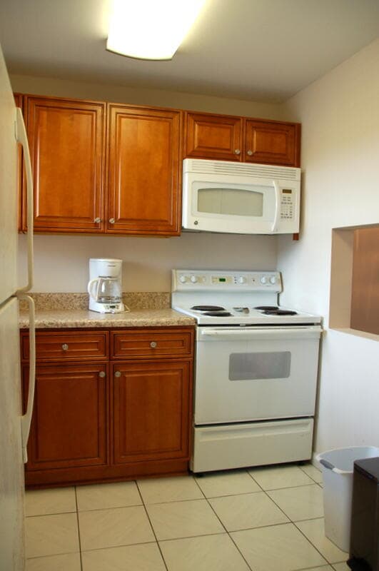 2881 N Pine Island Road, Sunrise, FL 33322 — photo 4 of 25