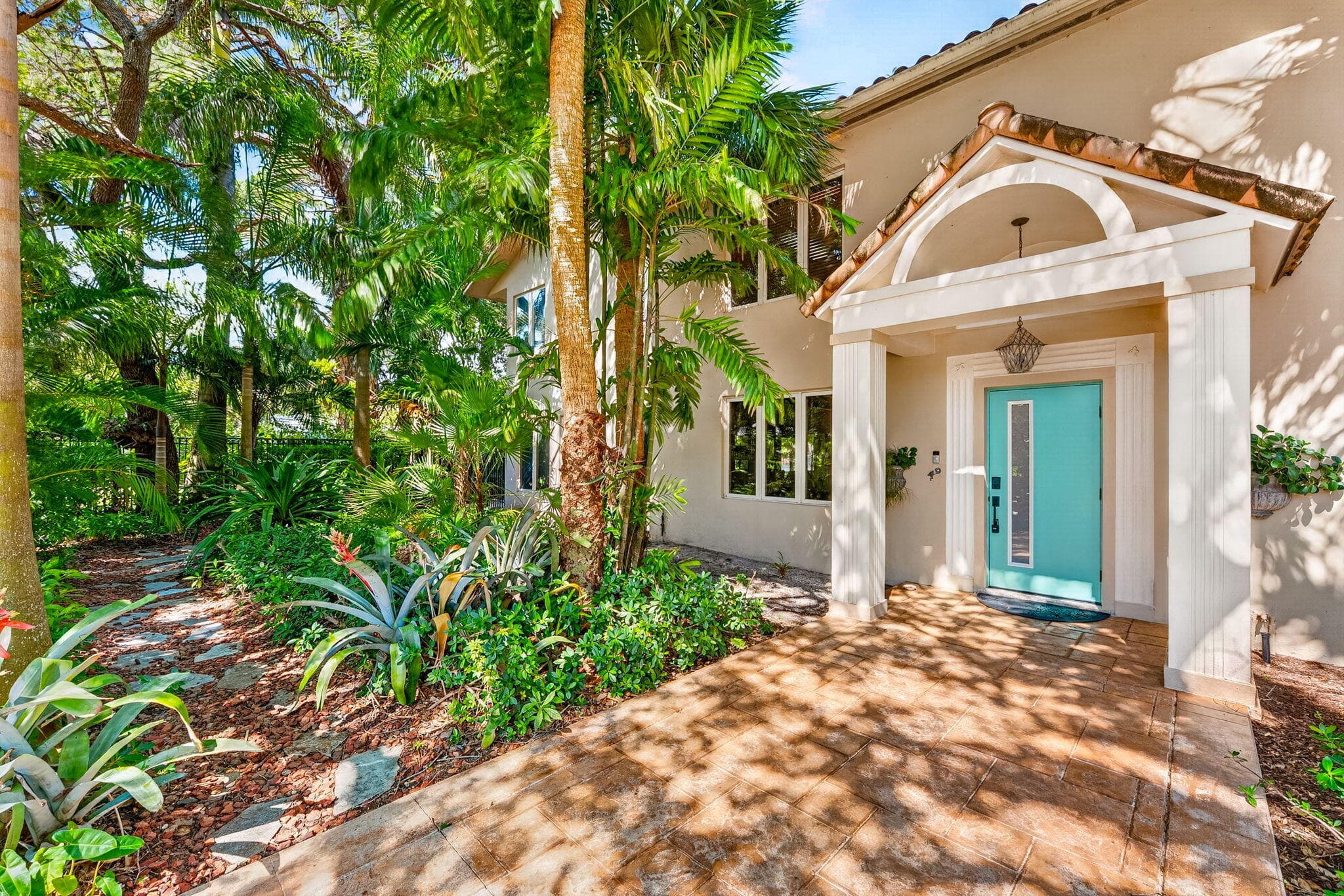 829 Coconut Drive, Fort Lauderdale, FL 33315 — photo 10 of 61