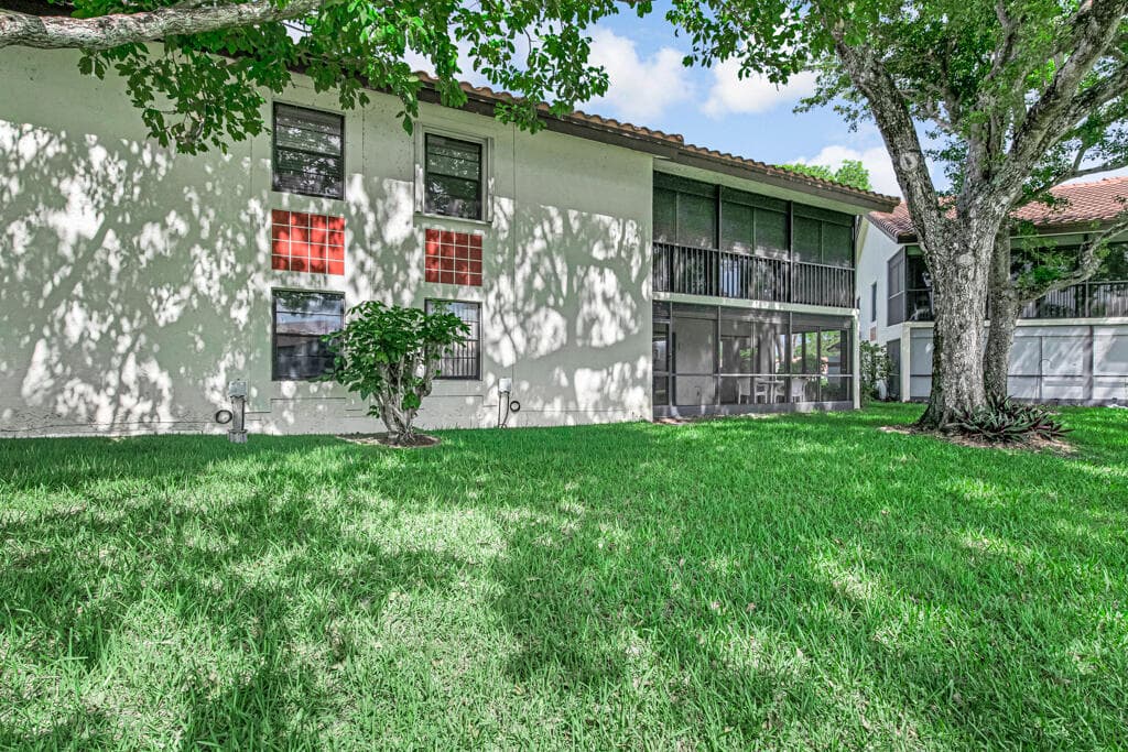 10851 Palm Lake Avenue 101, Boynton Beach, FL 33437 — photo 39 of 40