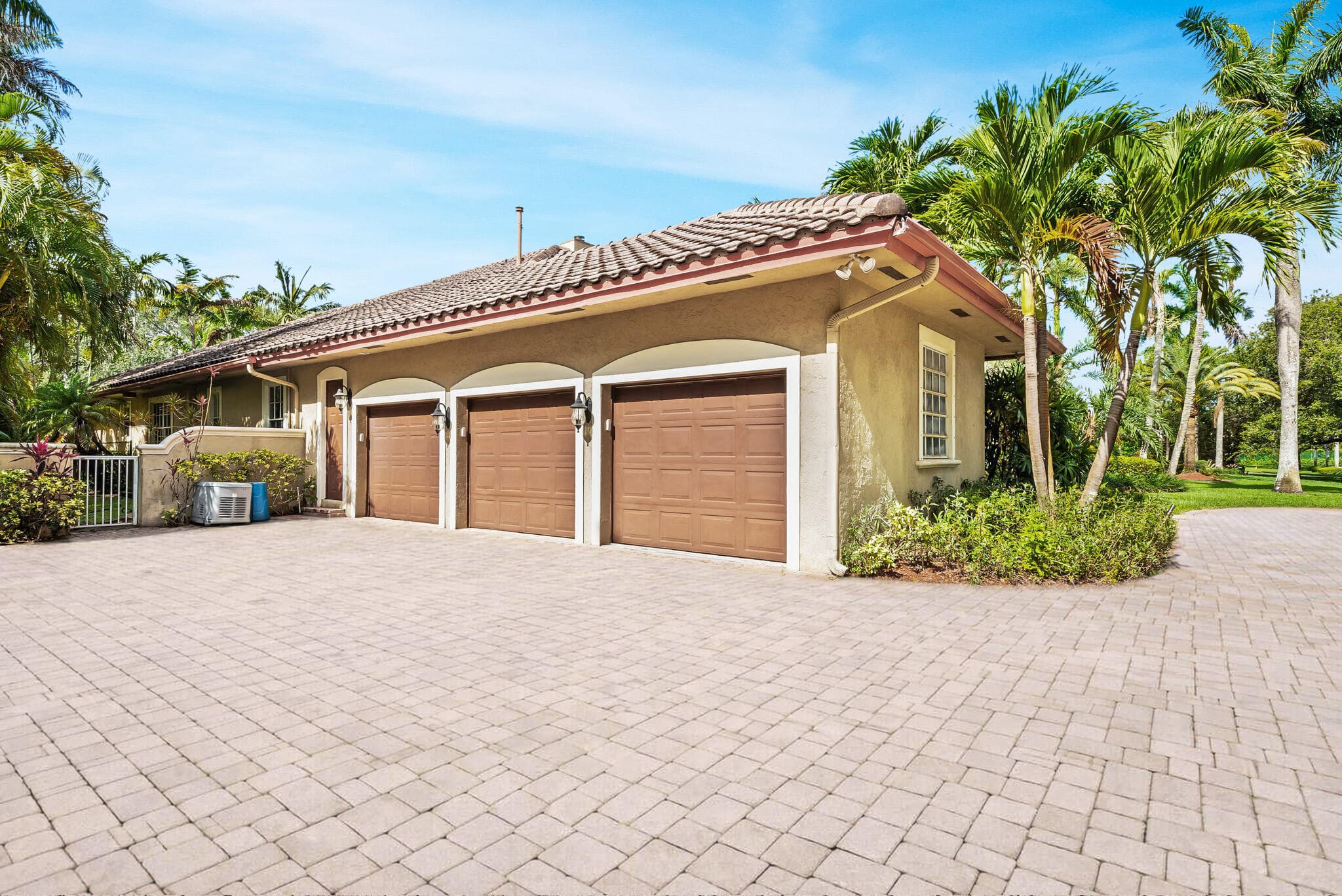 11980 Piccadilly Place, Davie, FL 33325 — photo 3 of 39
