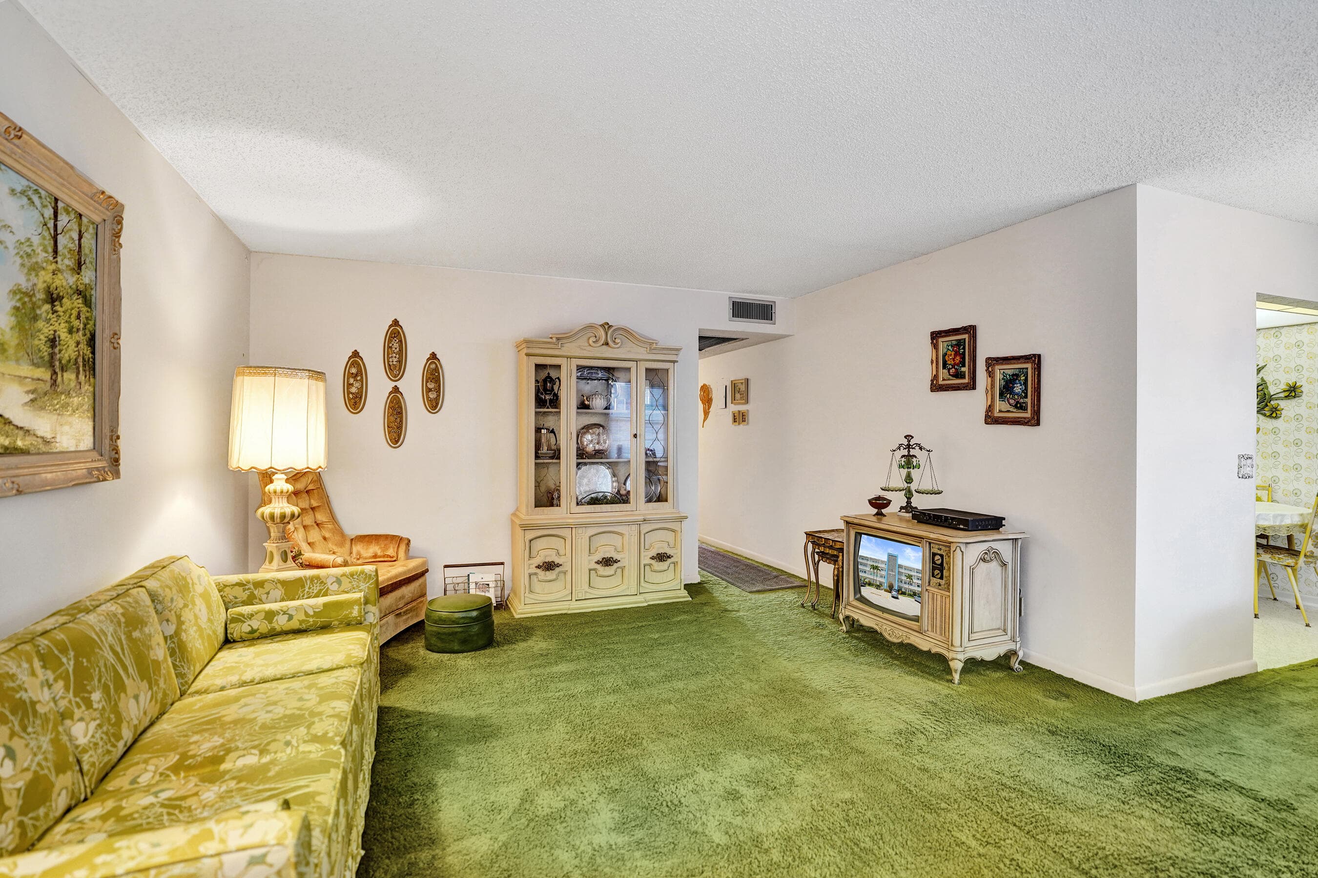 2049 Lyndhurst, Deerfield Beach, FL 33442 — photo 7 of 50