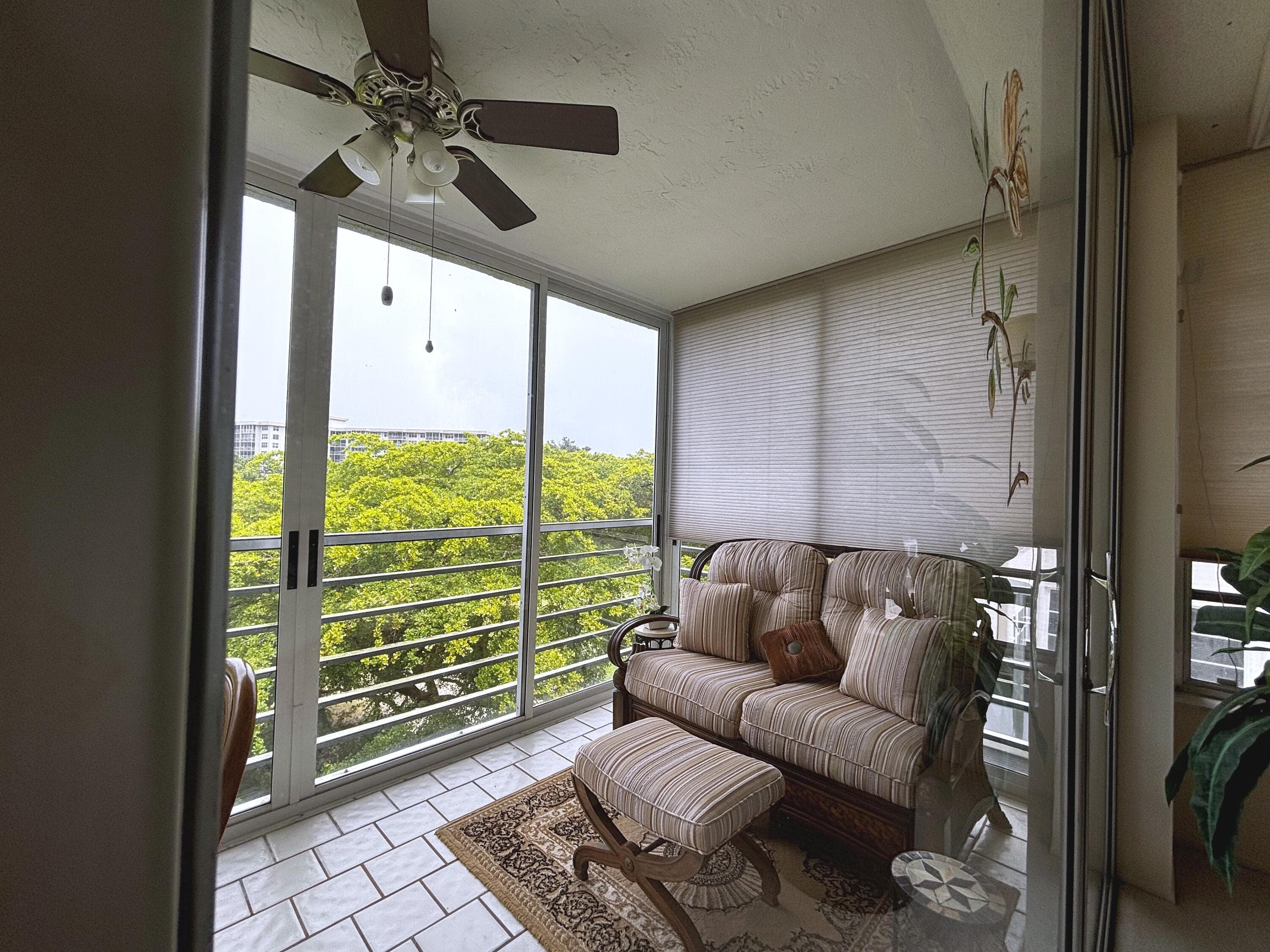 3930 Oaks Clubhouse Drive 506, Pompano Beach, FL 33069 — photo 13 of 15