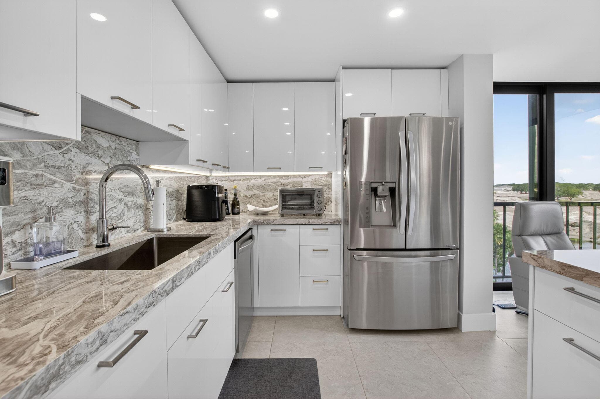 7768 Lakeside Boulevard 551, Boca Raton, FL 33434 — photo 28 of 87