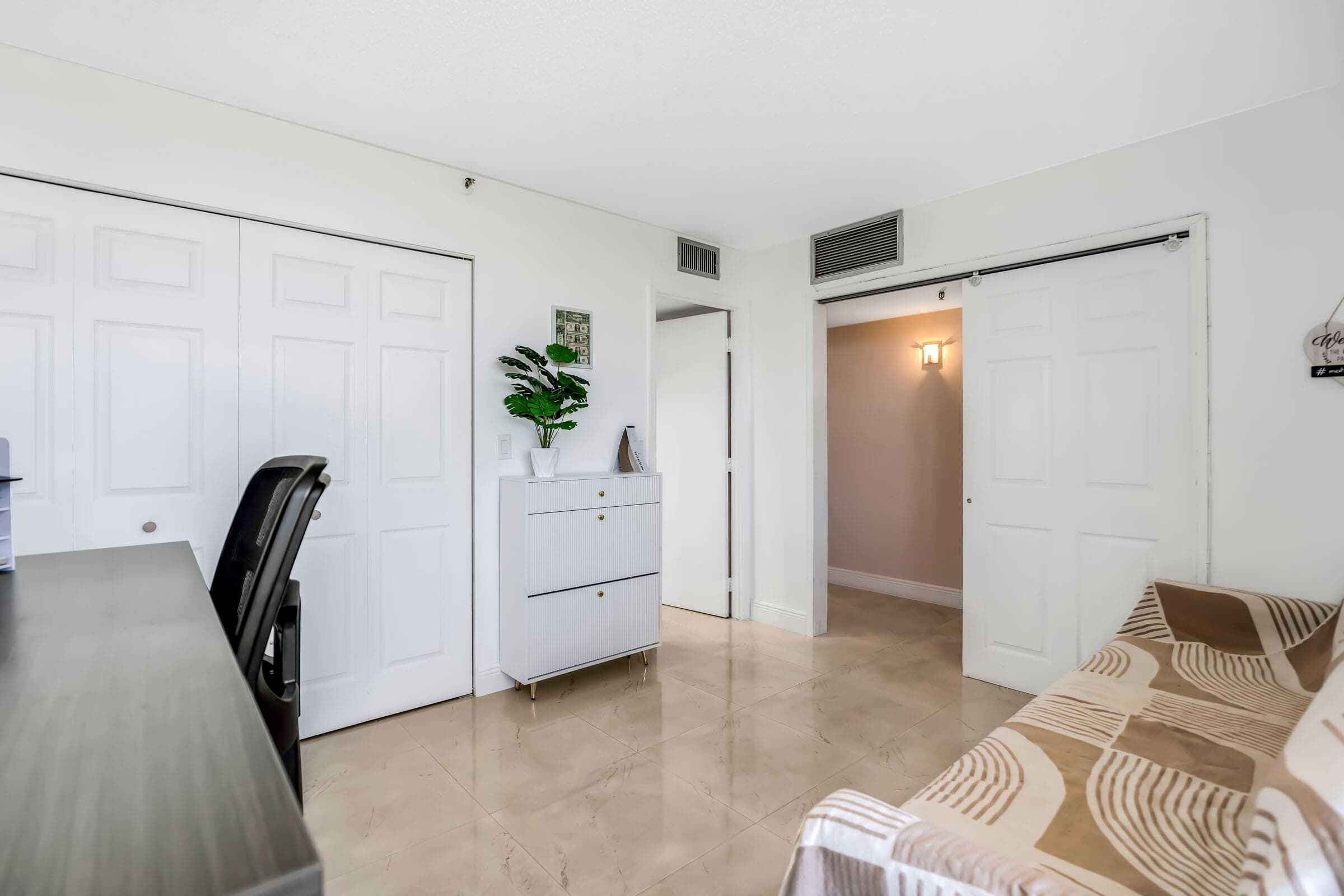 22 Royal Palm Way 606, Boca Raton, FL 33432 — photo 30 of 48