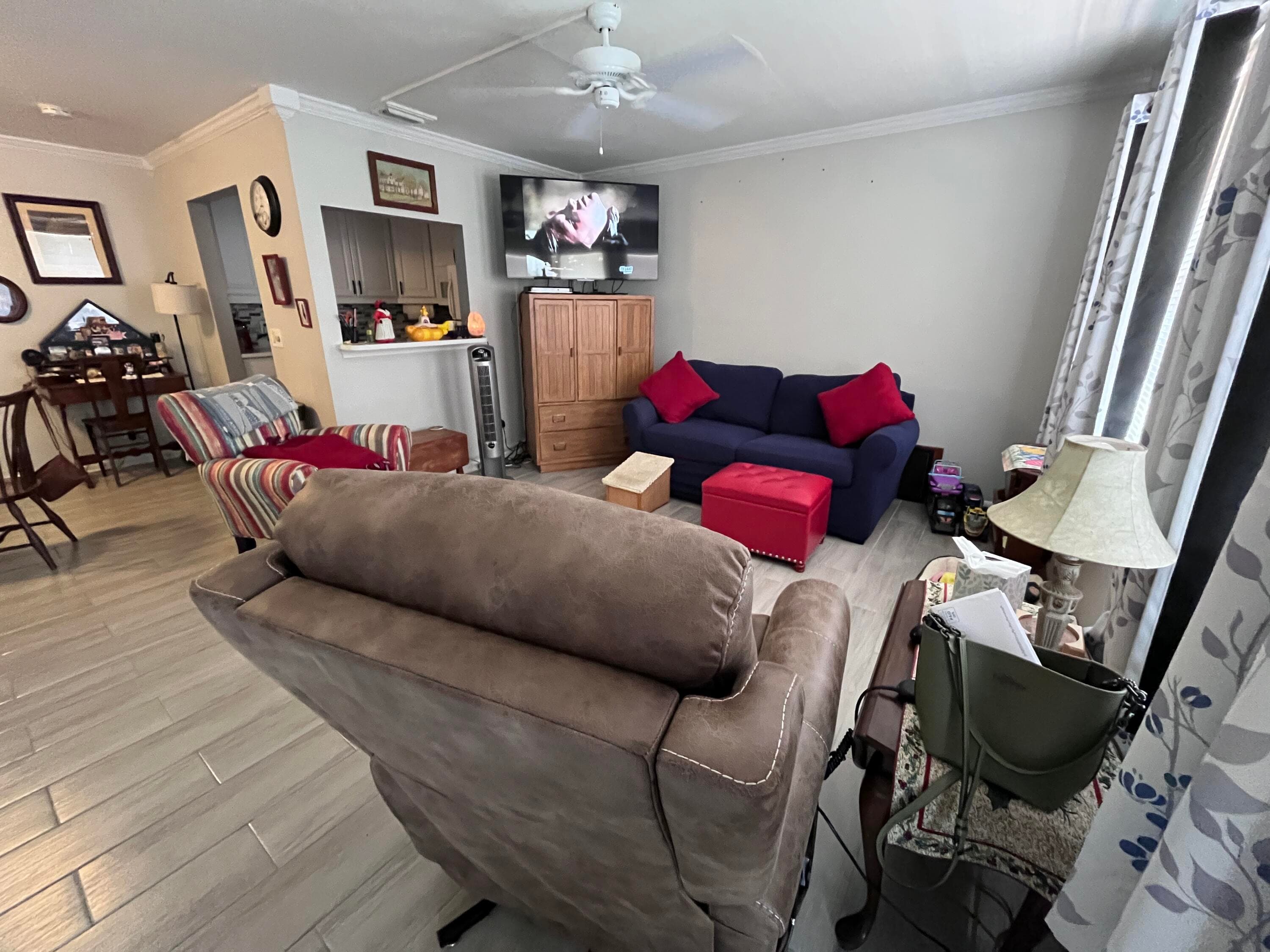 49 Cambridge B, West Palm Beach, FL 33417 — photo 3 of 19