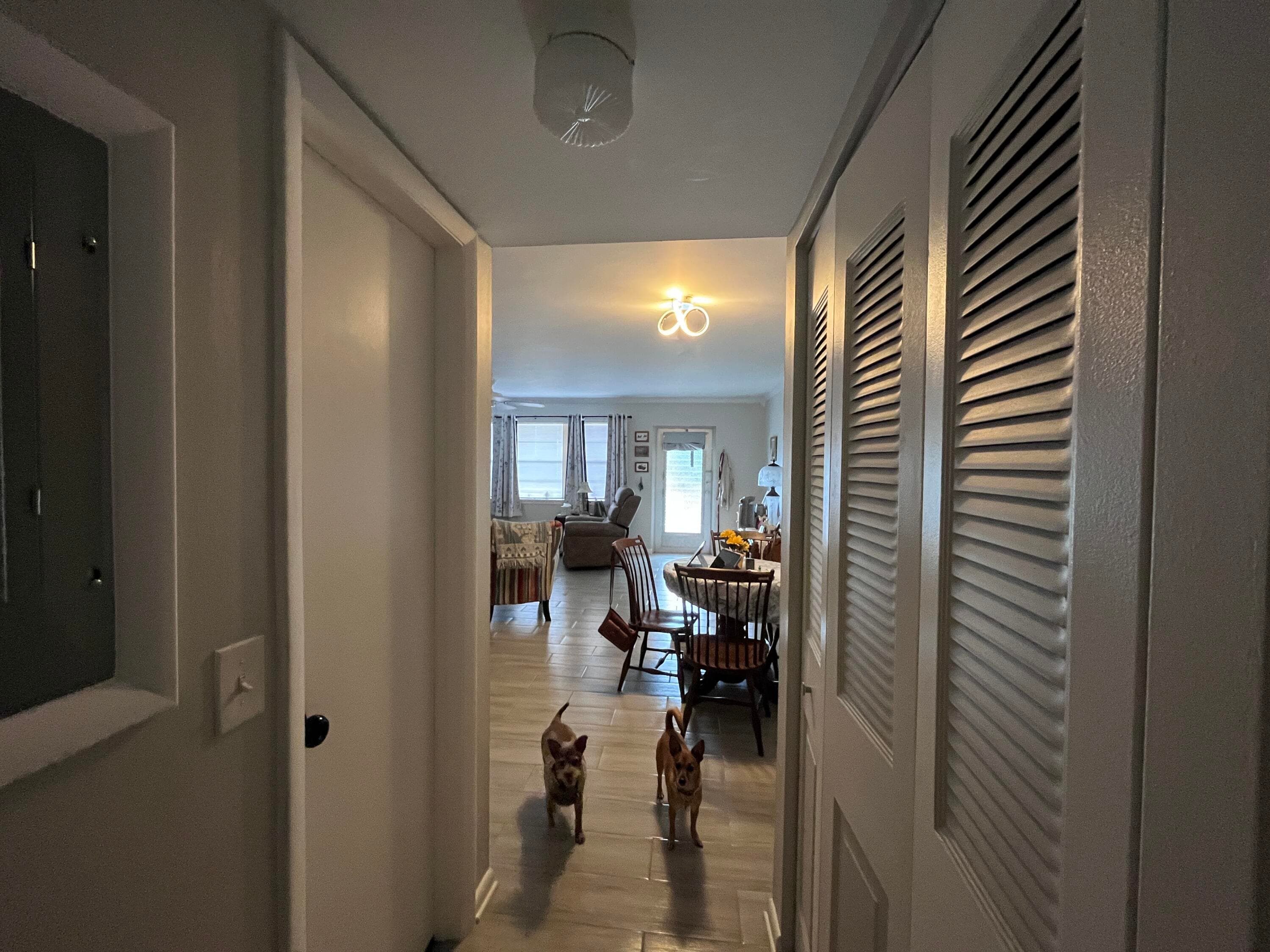 49 Cambridge B, West Palm Beach, FL 33417 — photo 8 of 19