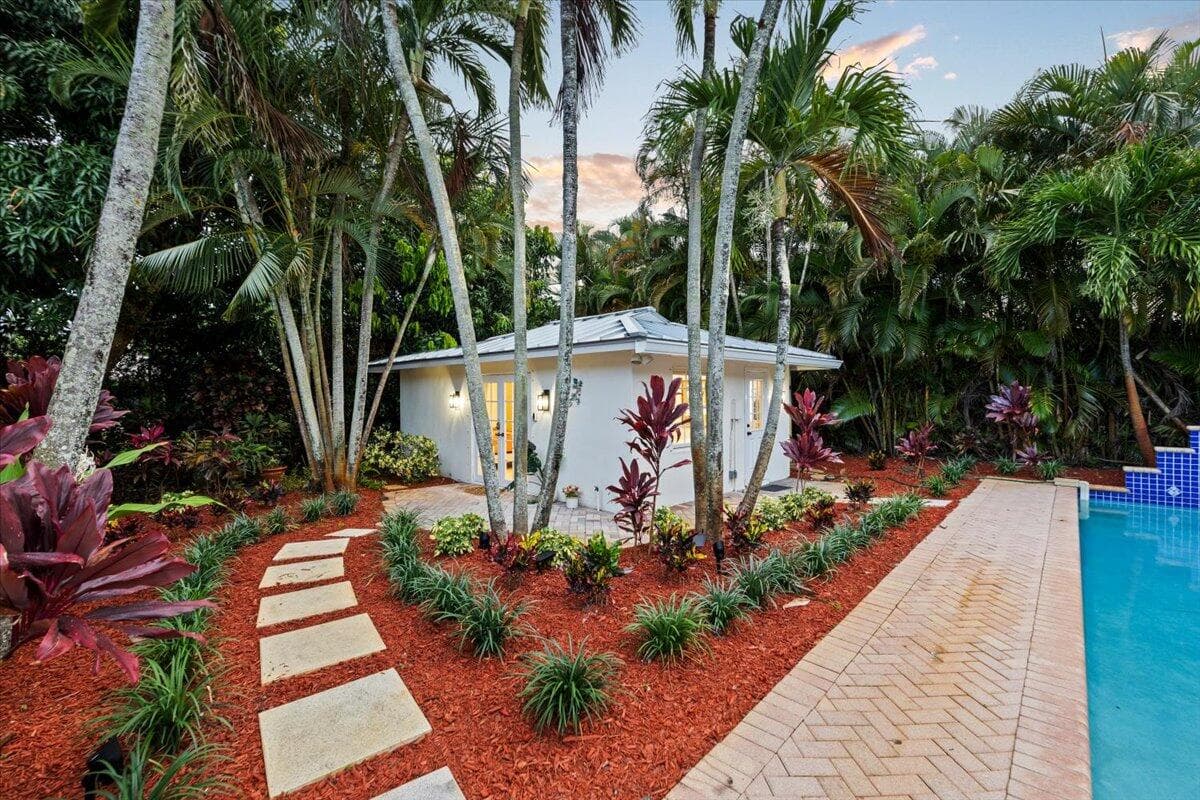 302 NW 11th Street, Delray Beach, FL 33444 — photo 34 of 48
