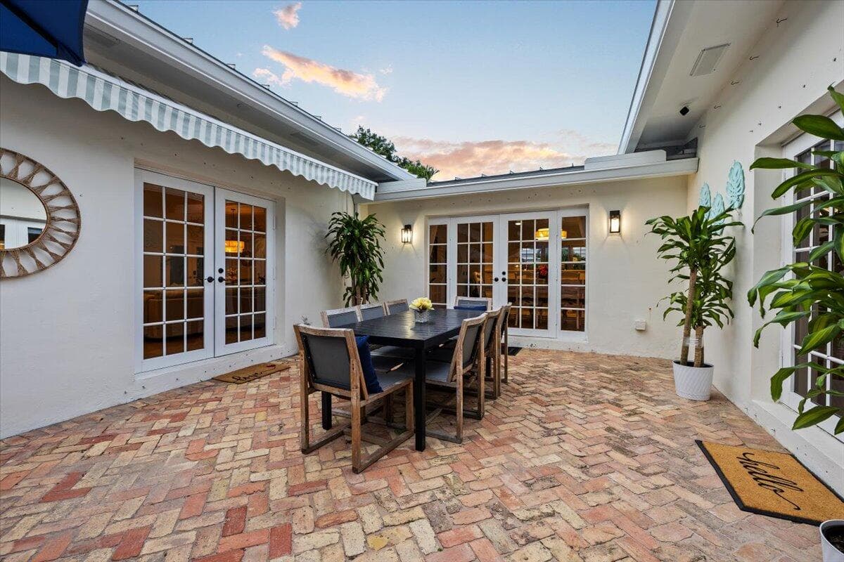 302 NW 11th Street, Delray Beach, FL 33444 — photo 47 of 48