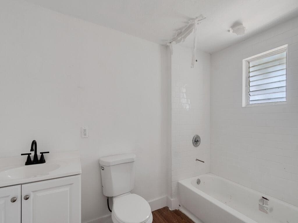 2556 44th Street, Vero Beach, FL 32967 — photo 13 of 22