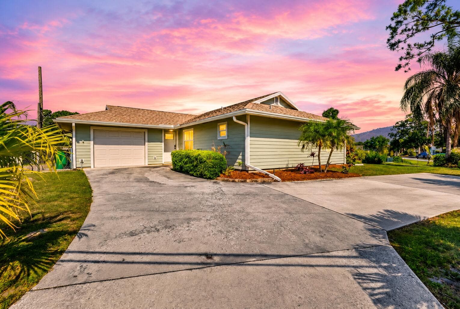 2411 SE Floresta Drive, Port St. Lucie, FL 34984 — photo 1 of 15