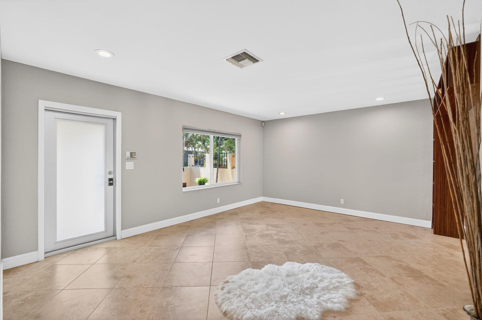 1426 NE 17th Avenue, Fort Lauderdale, FL 33304 — photo 8 of 66
