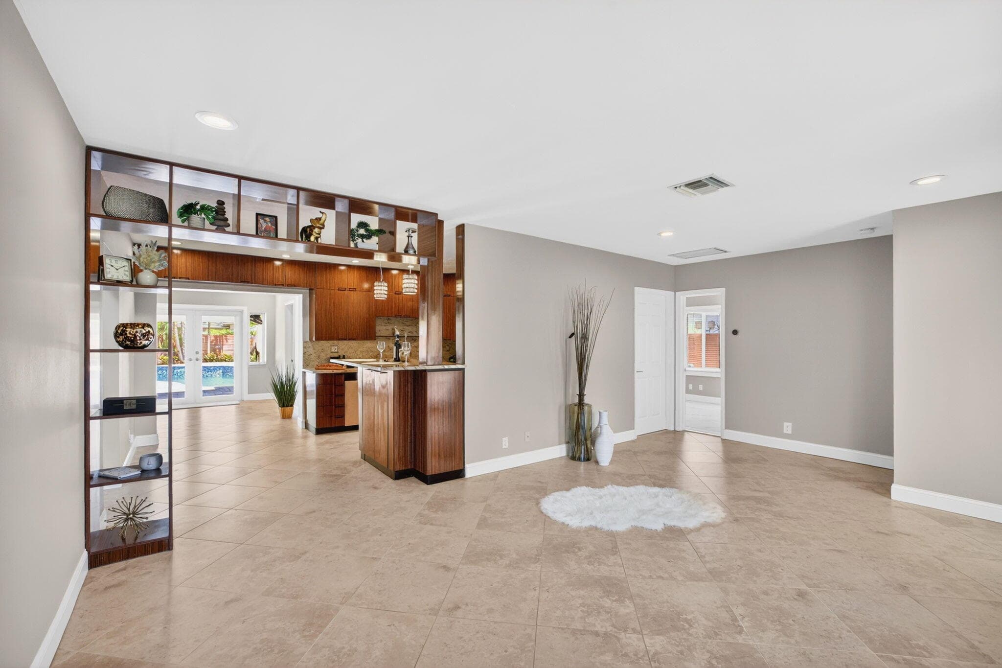 1426 NE 17th Avenue, Fort Lauderdale, FL 33304 — photo 10 of 66