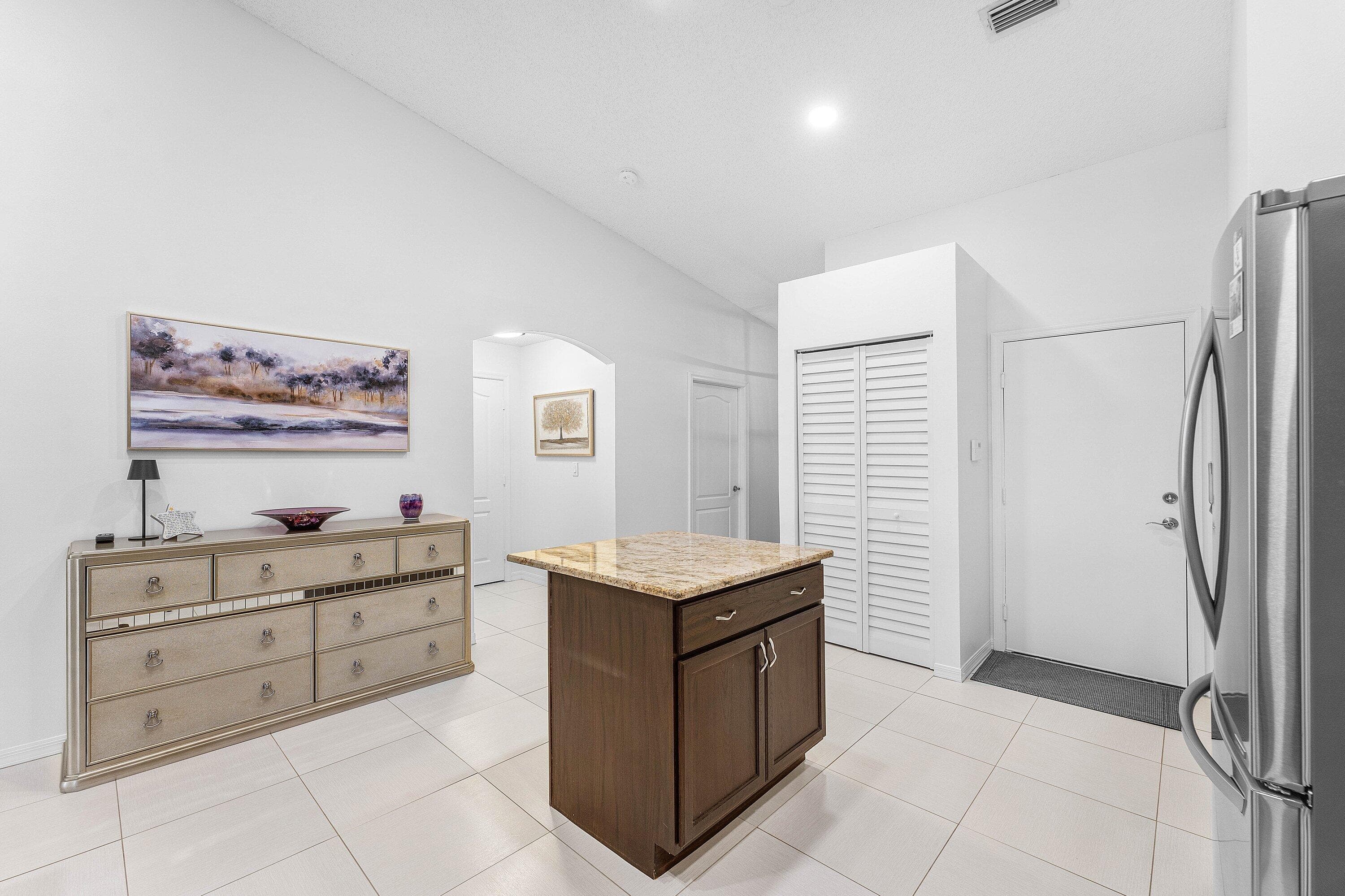 9463 Swansea Lane, West Palm Beach, FL 33411 — photo 15 of 44