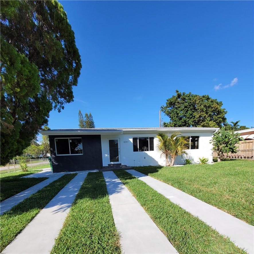 6041 SW 17th Street, Miami, FL 33155 — photo 1 of 26