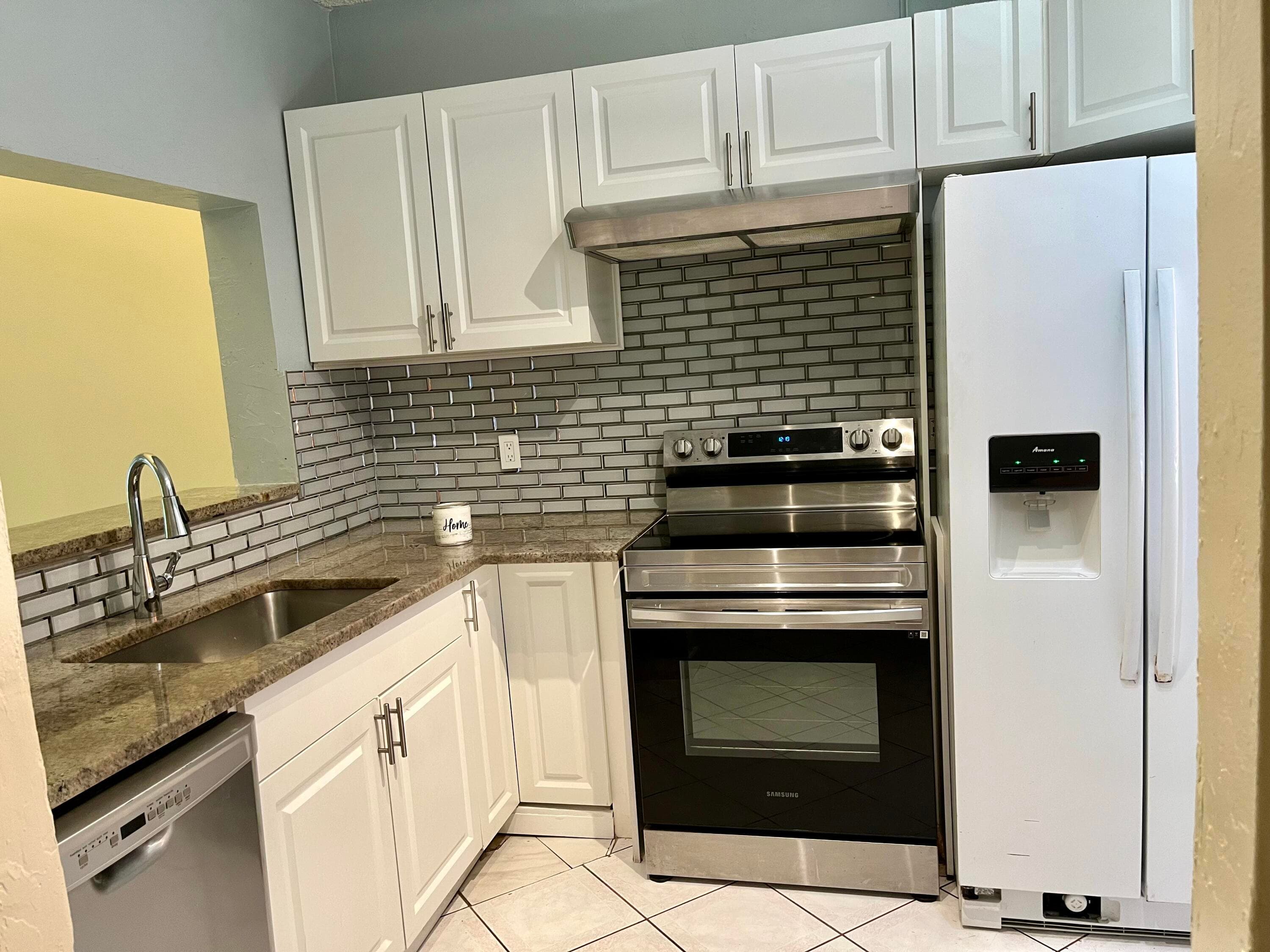 2317 SW 82nd Terrace, North Lauderdale, FL 33068 — photo 11 of 46