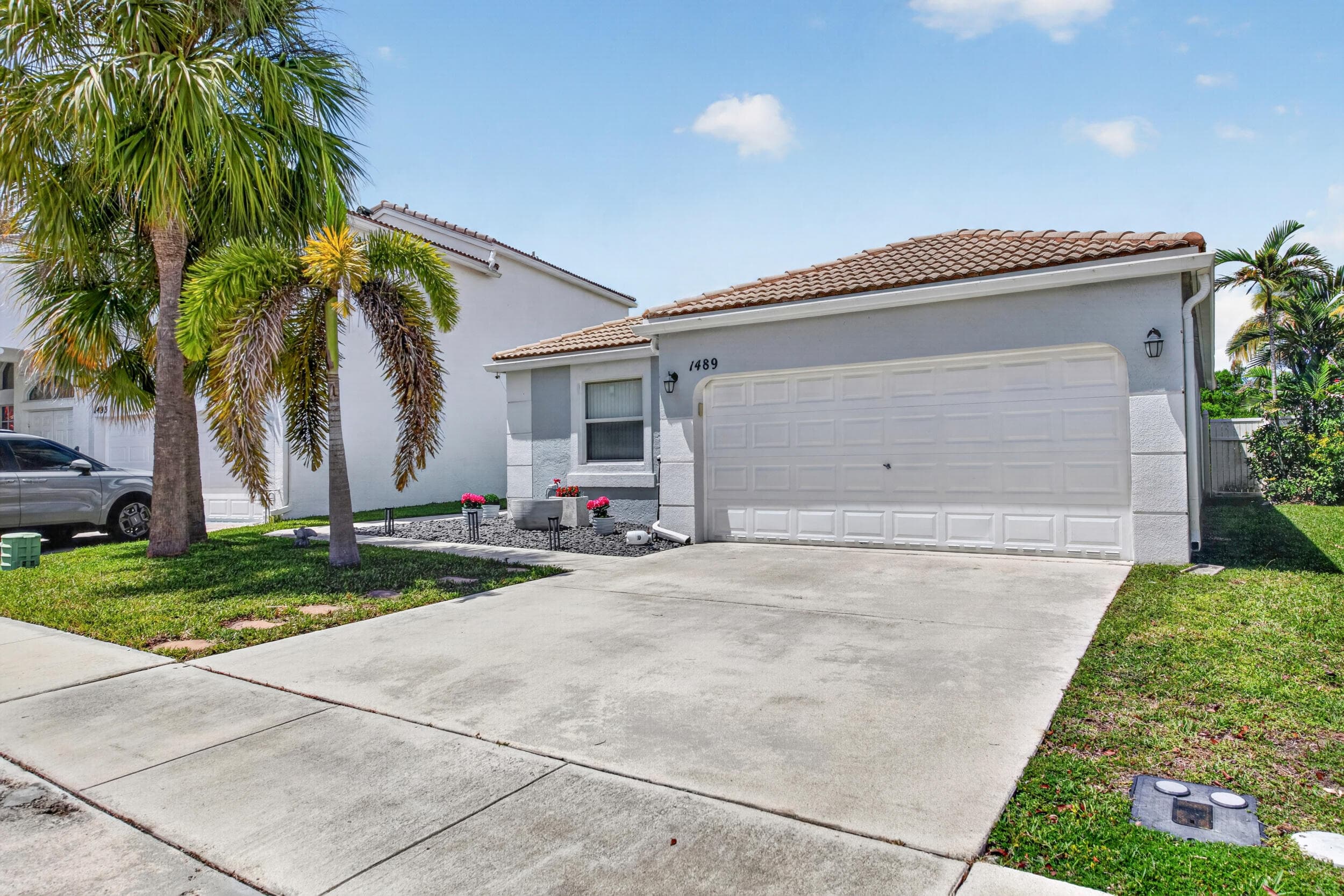 1489 NW 153rd Avenue, Pembroke Pines, FL 33028 — photo 4 of 36