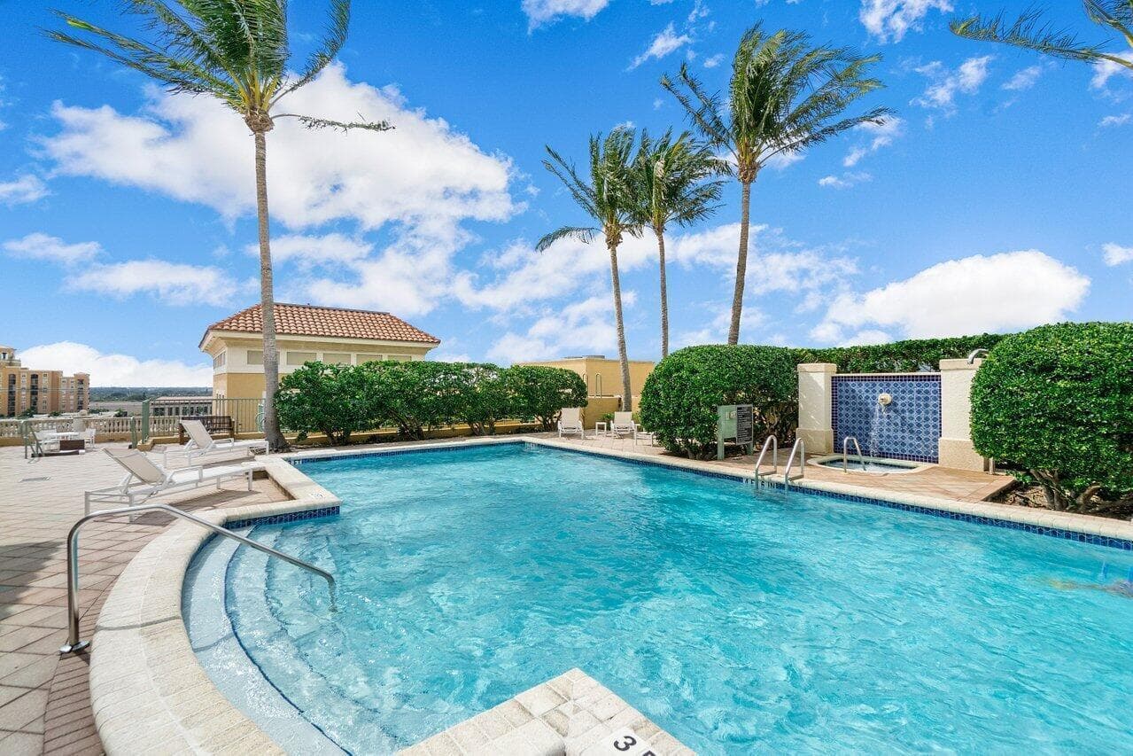 403 S Sapodilla Avenue 511, West Palm Beach, FL 33401 — photo 47 of 100