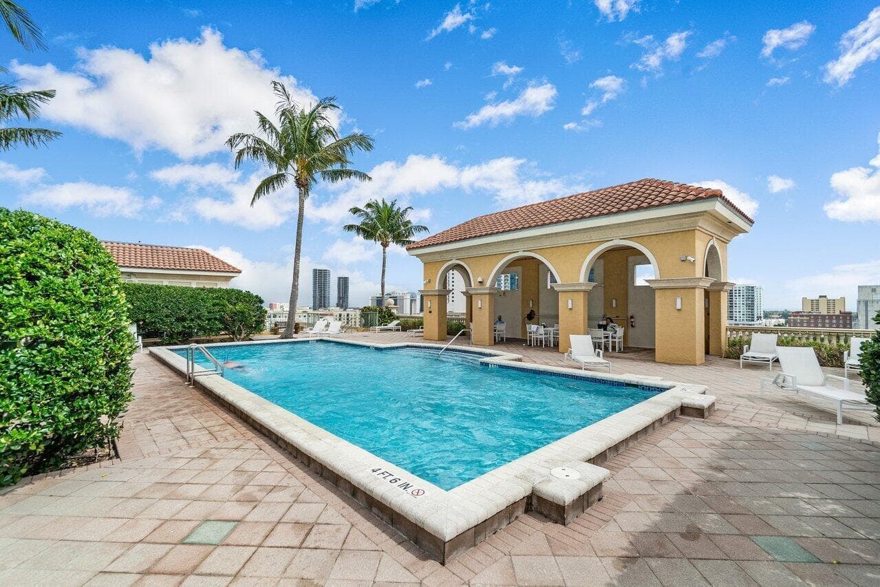 403 S Sapodilla Avenue 511, West Palm Beach, FL 33401 — photo 49 of 100