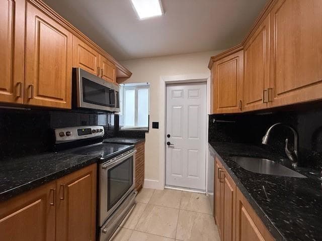 1621-1623 NE 16th Terrace NE, Fort Lauderdale, FL 33305 — photo 23 of 46
