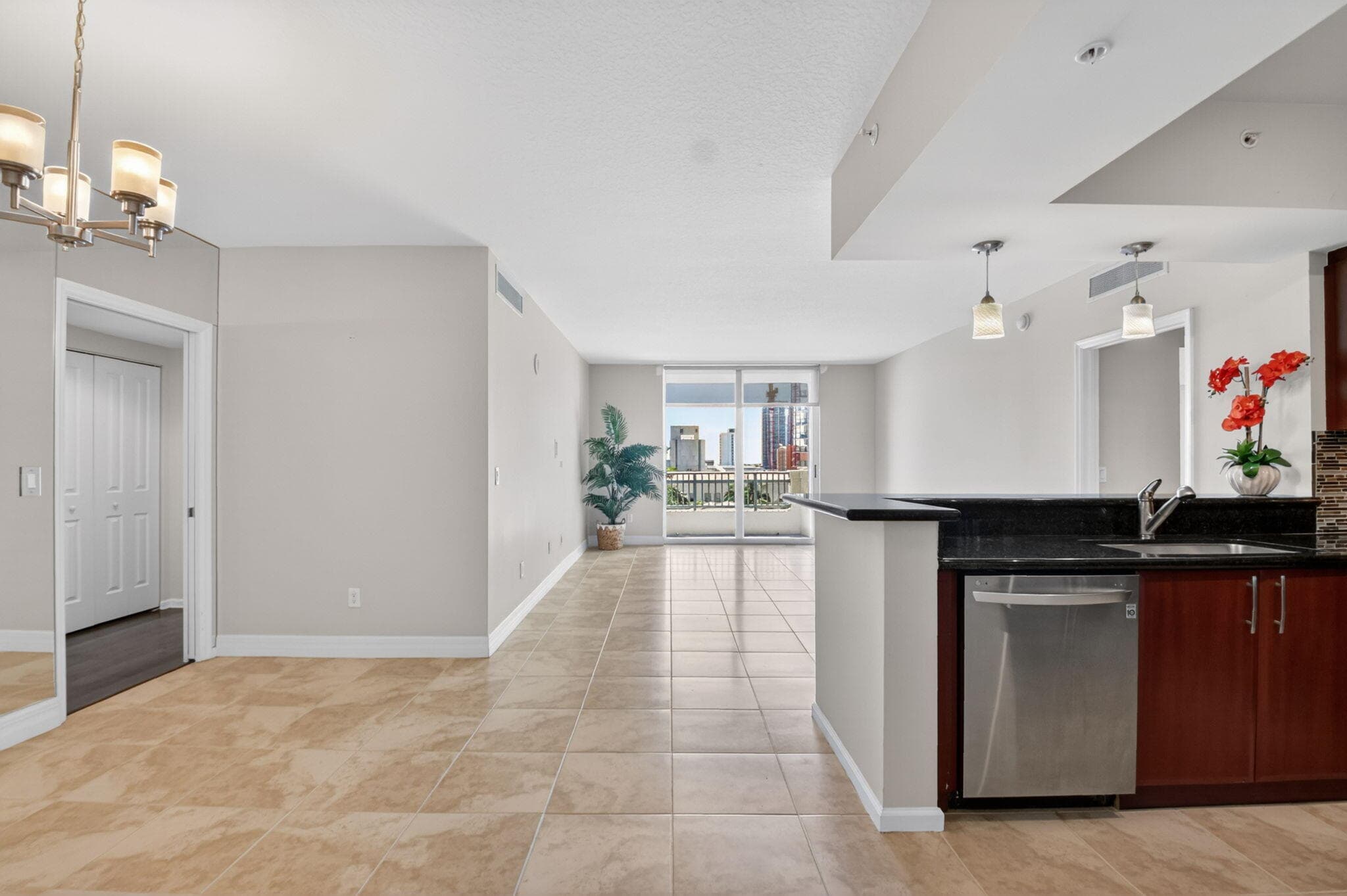 403 S Sapodilla Avenue 511, West Palm Beach, FL 33401 — photo 18 of 100