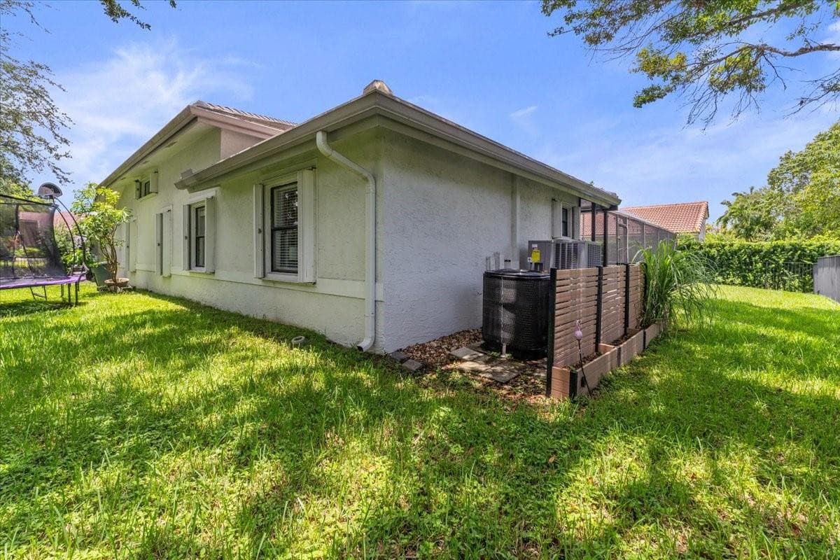 4911 NW 96th Drive, Coral Springs, FL 33076 — photo 34 of 39