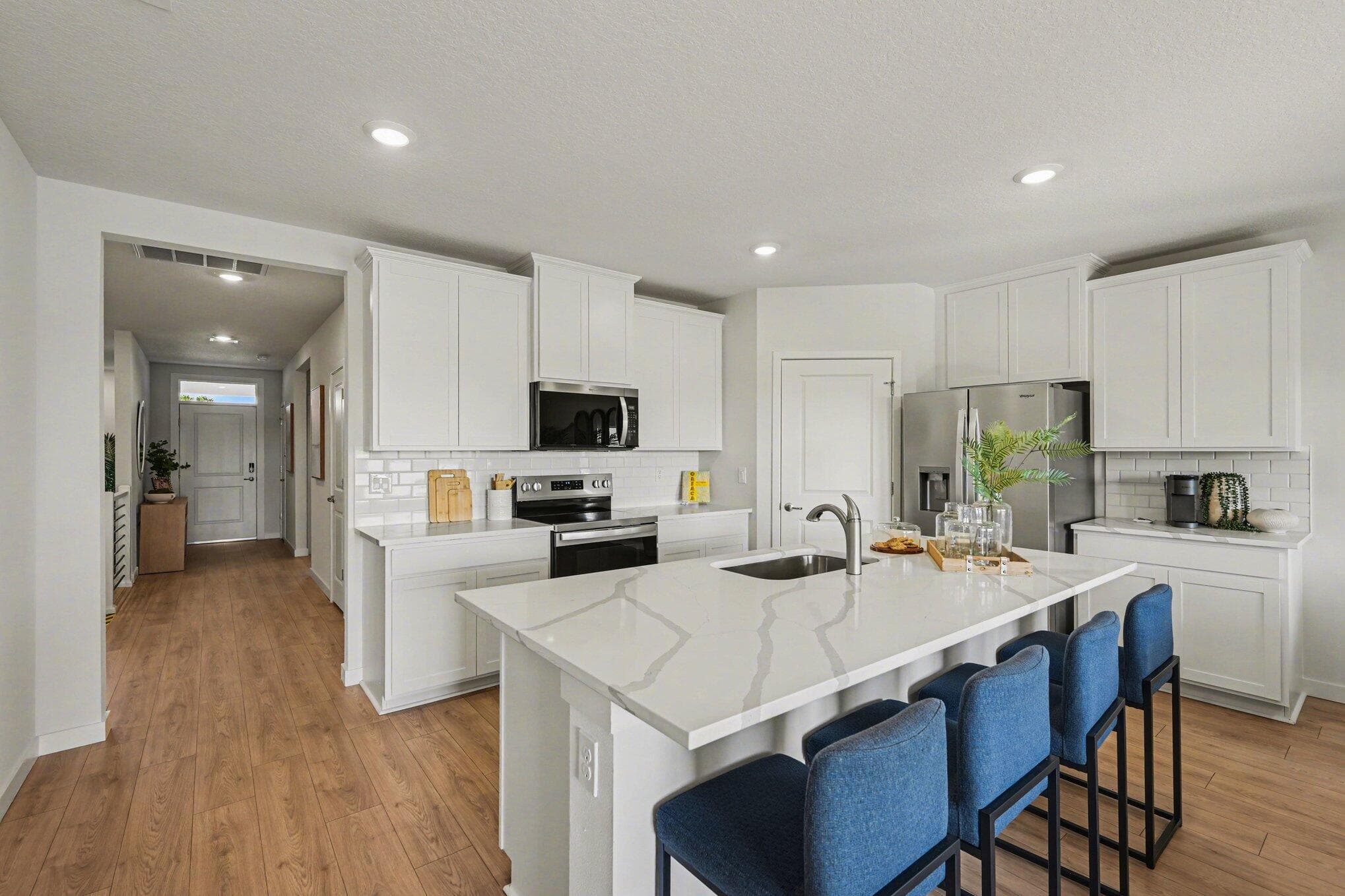 9069 Venetian Square, Vero Beach, FL 32966 — photo 5 of 16