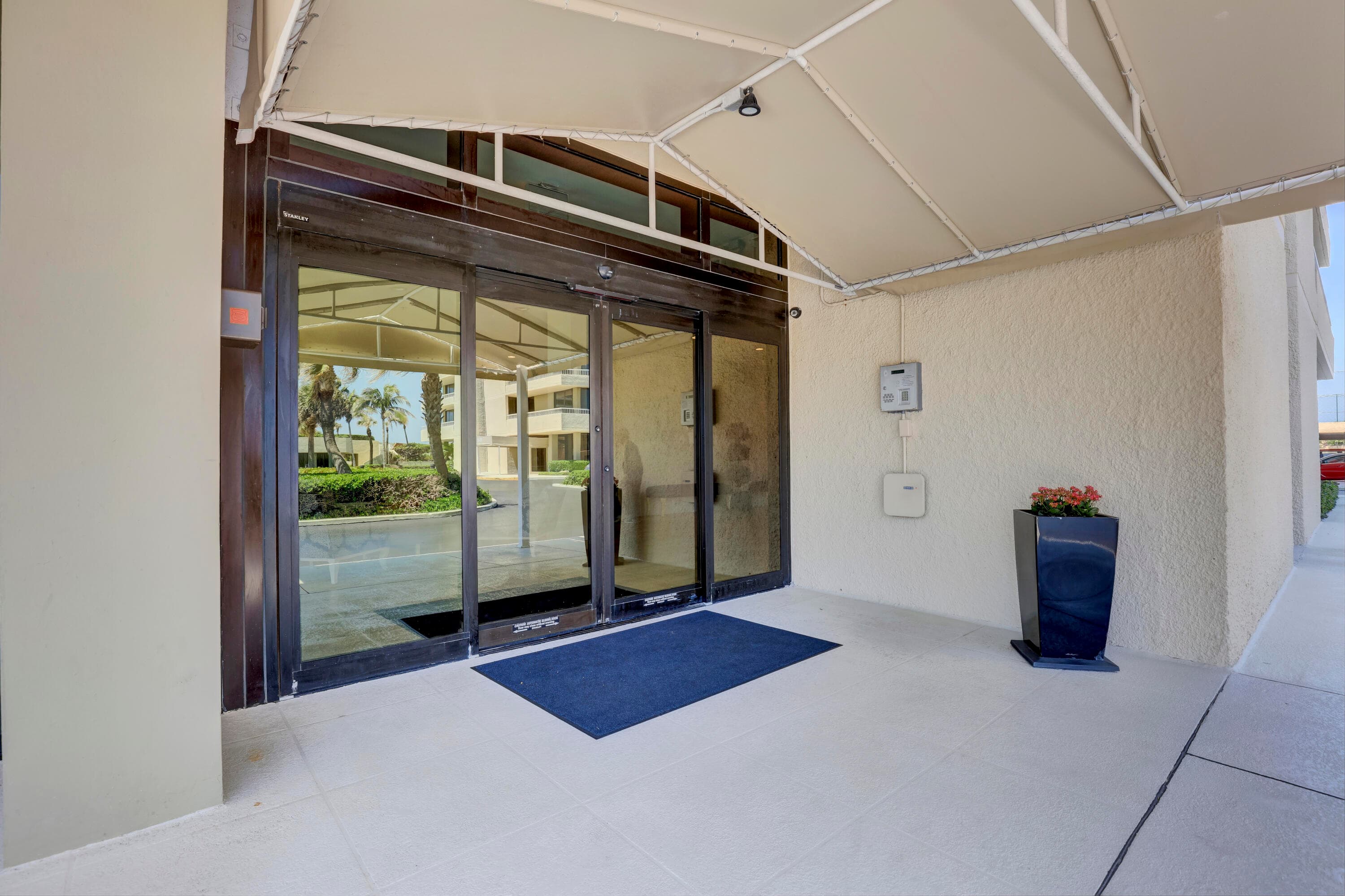 5550 N Ocean Drive 10d, Singer Island, FL 33404 — photo 21 of 47