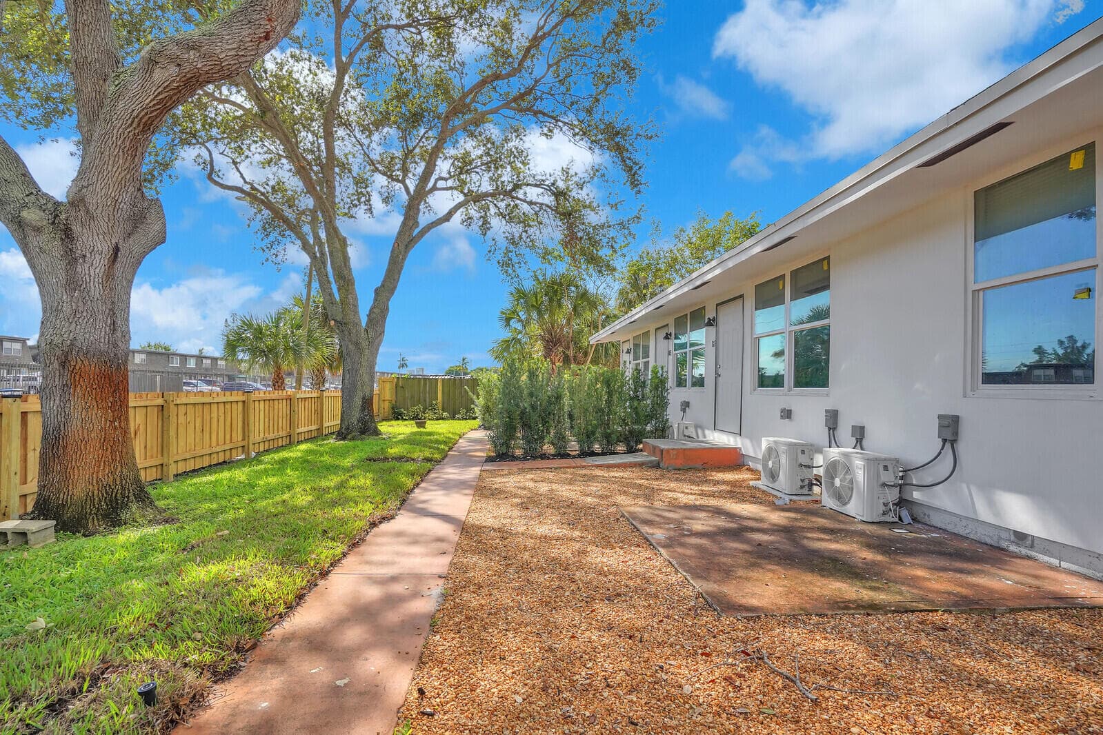 4011 36th Court 2i, West Palm Beach, FL 33407 — photo 17 of 19