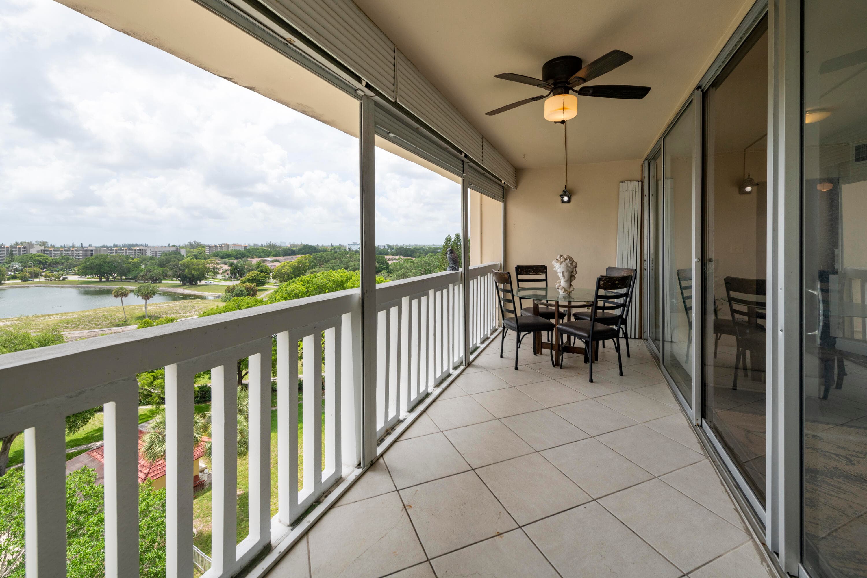 6911 Environ Boulevard 8g, Lauderhill, FL 33319 — photo 4 of 26