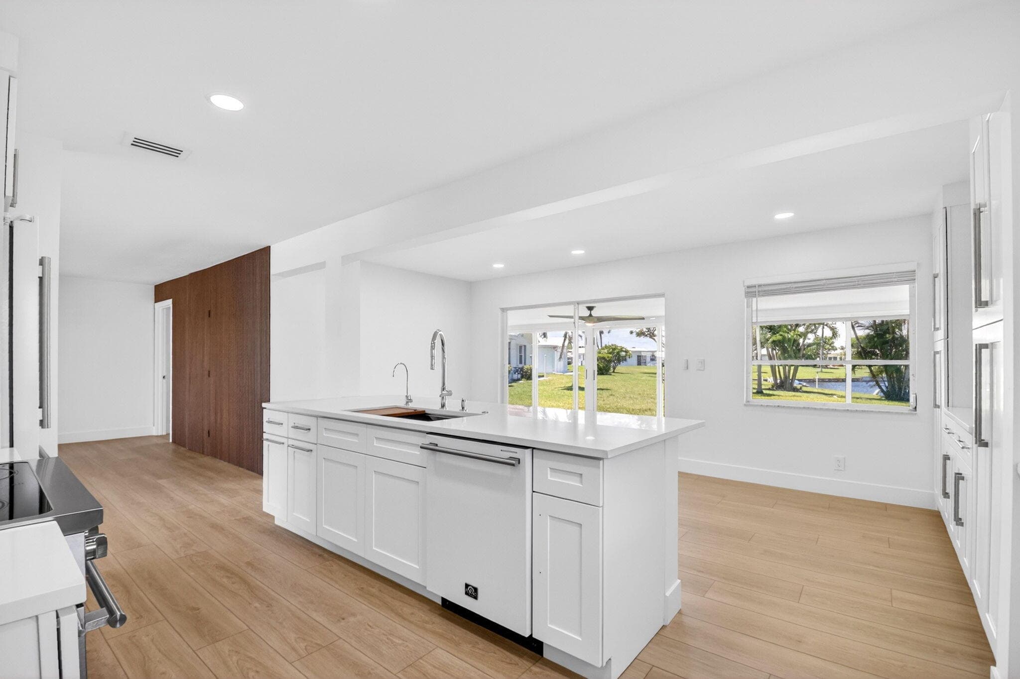 1213 SW 20th Avenue, Boynton Beach, FL 33426 — photo 13 of 26