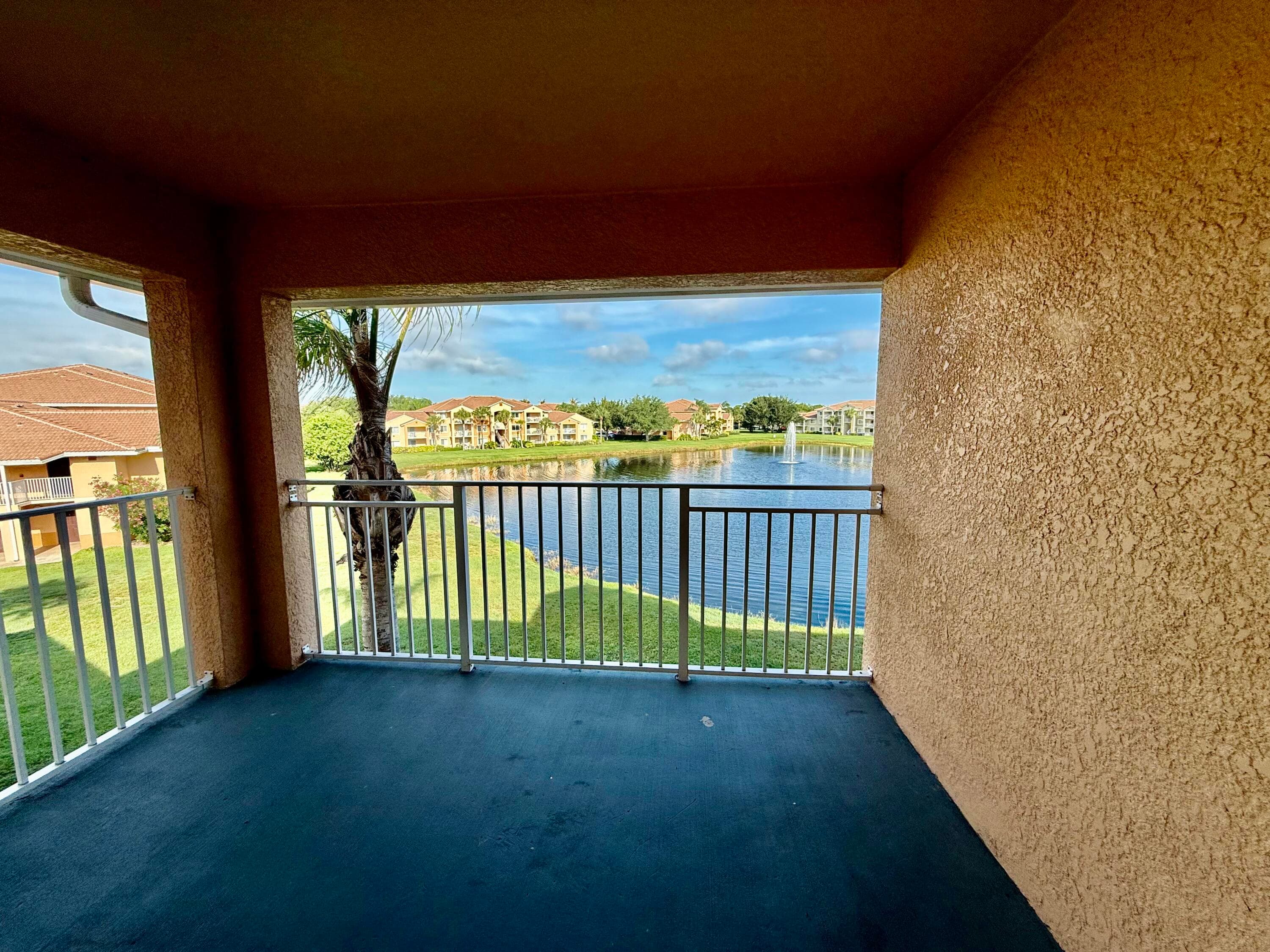 271 SW Palm Drive 304, Port St. Lucie, FL 34986 — photo 1 of 22