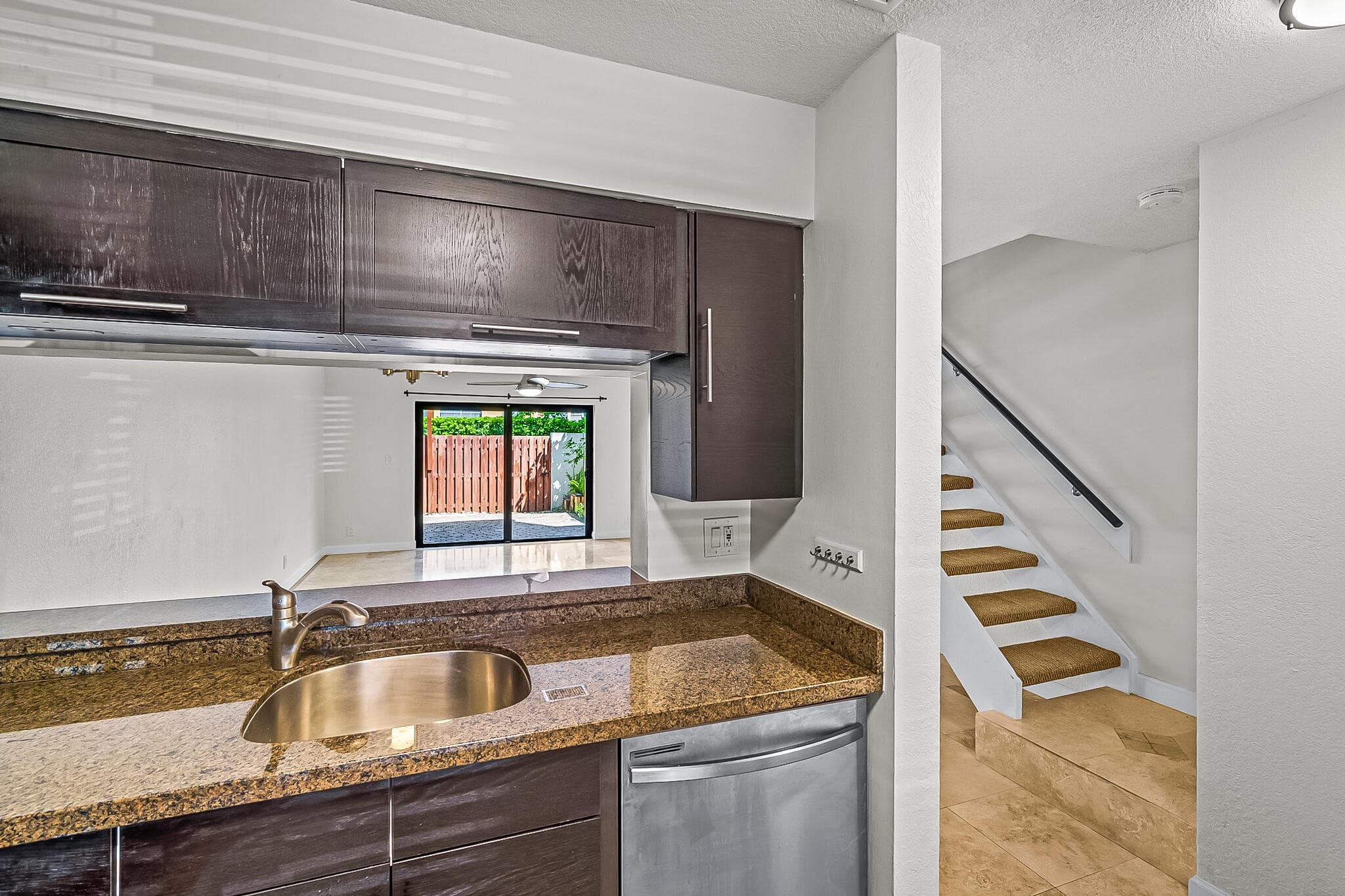 2700 S Oakland Forest Drive 305, Oakland Park, FL 33309 — photo 12 of 41
