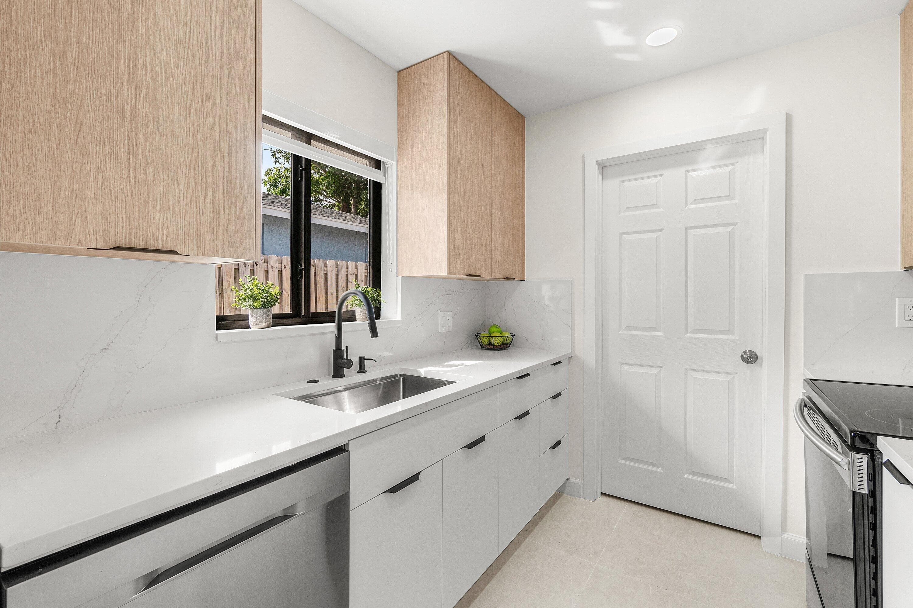 608 SE 2nd Avenue, Delray Beach, FL 33483 — photo 16 of 56