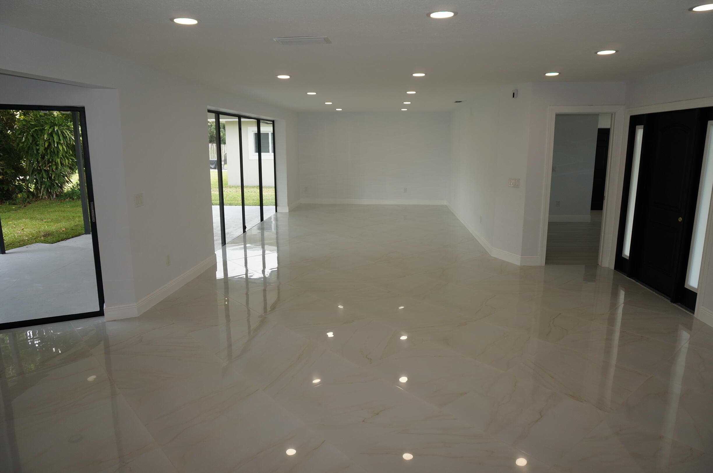 1513 39th Street, West Palm Beach, FL 33407 — photo 4 of 30