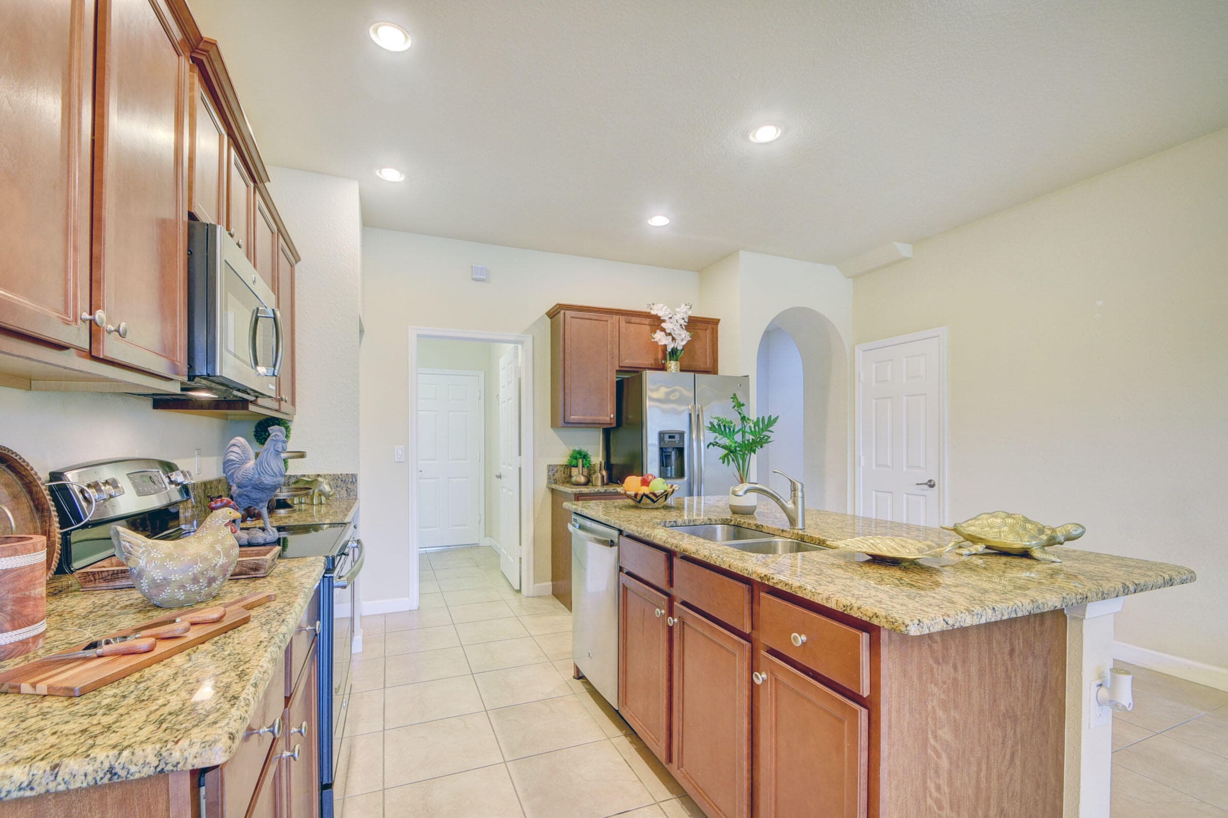 10385 Wellington Parc Drive, Wellington, FL 33449 — photo 3 of 53